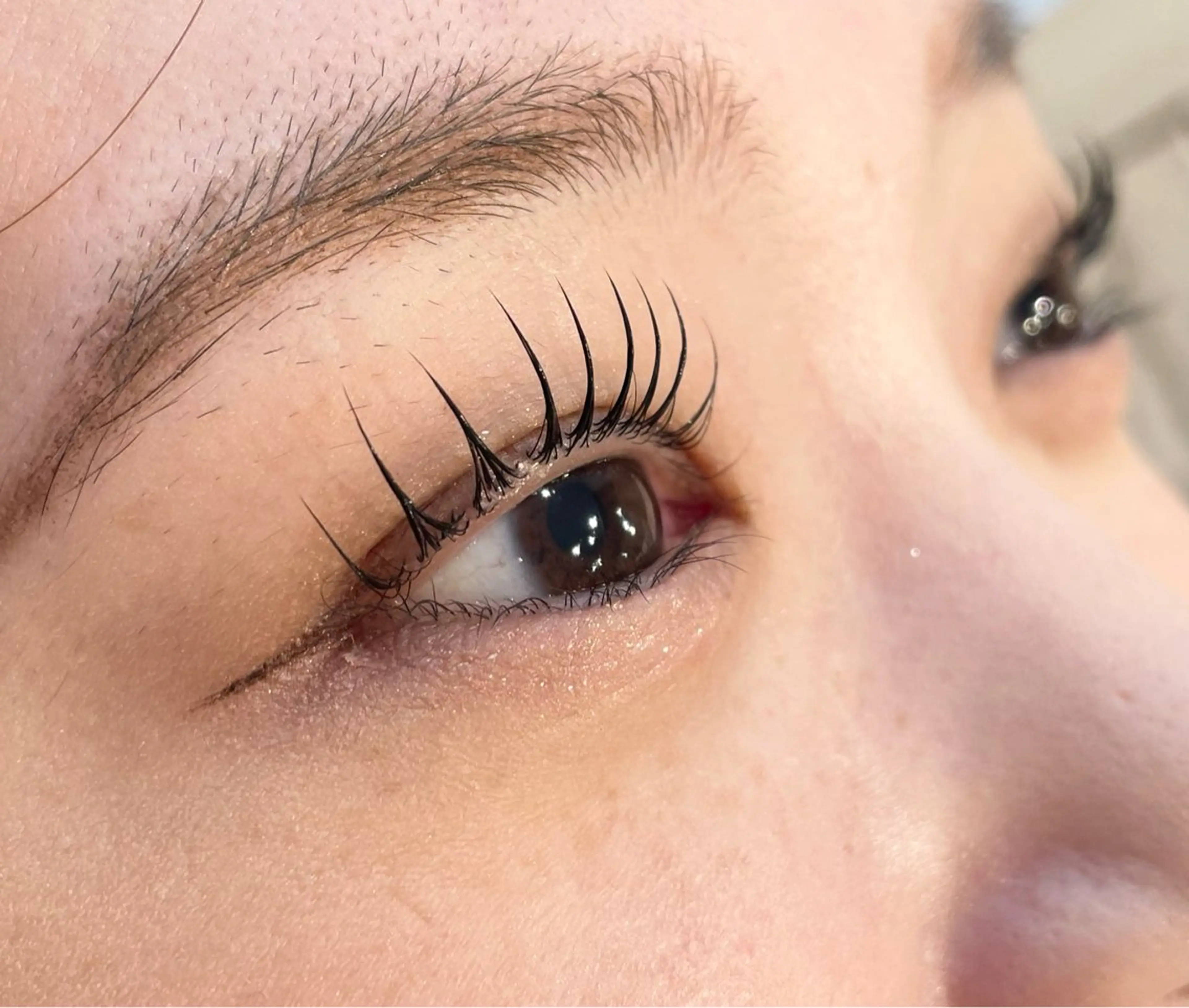 マツエク・マツパ パリジェンヌラッシュリフト ジョイエ 梅田店所属・joie 梅田のマツエク・マツパデザイン