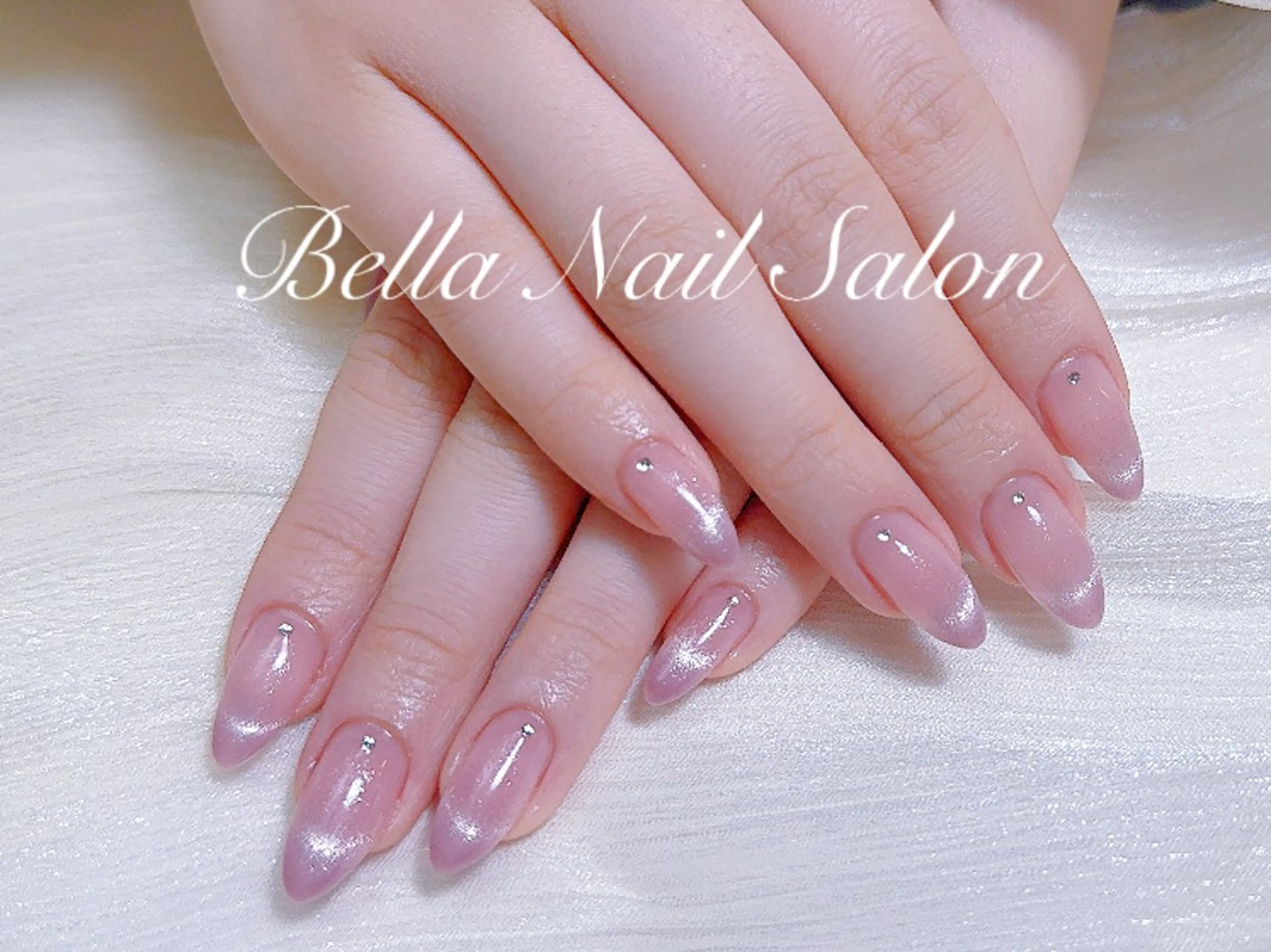ネイル シンプルネイル ハンドネイル Bella Nail Salonパラジェルのネイルデザイン