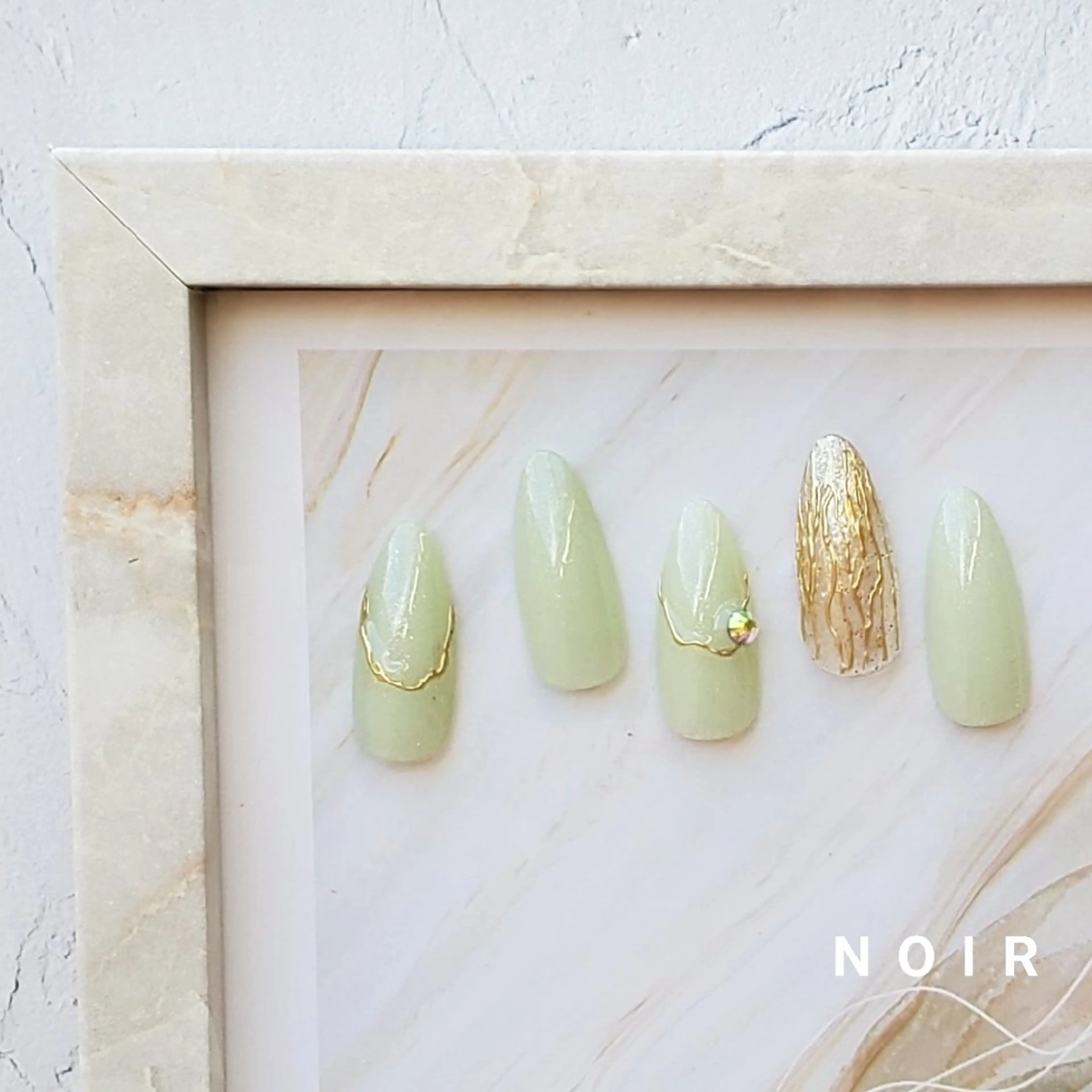 ネイル NOIR所属・NOIR 長谷川のネイルデザイン