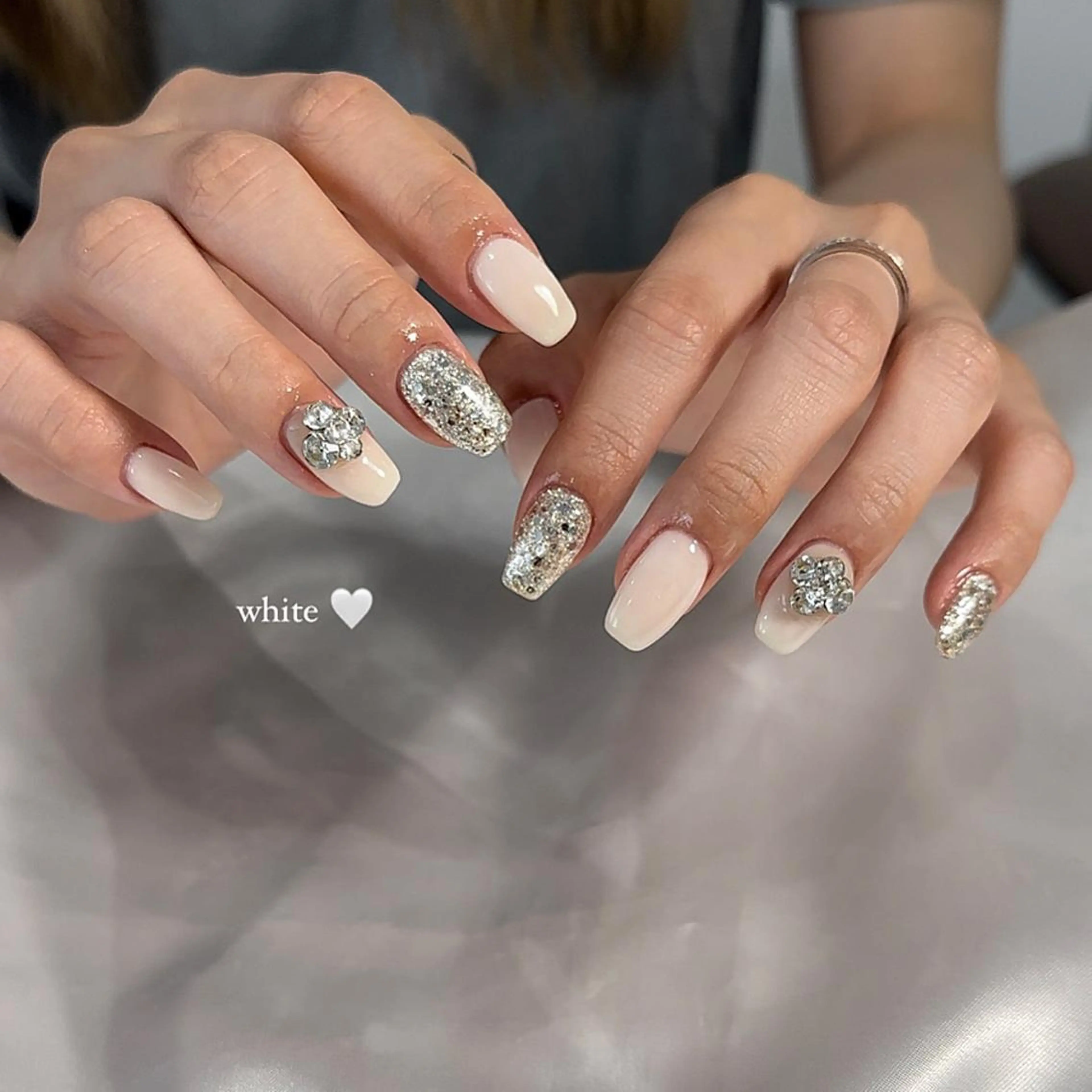 ネイル ラメ(グリッター) シンプルネイル nailsalon  TORONのネイルデザイン