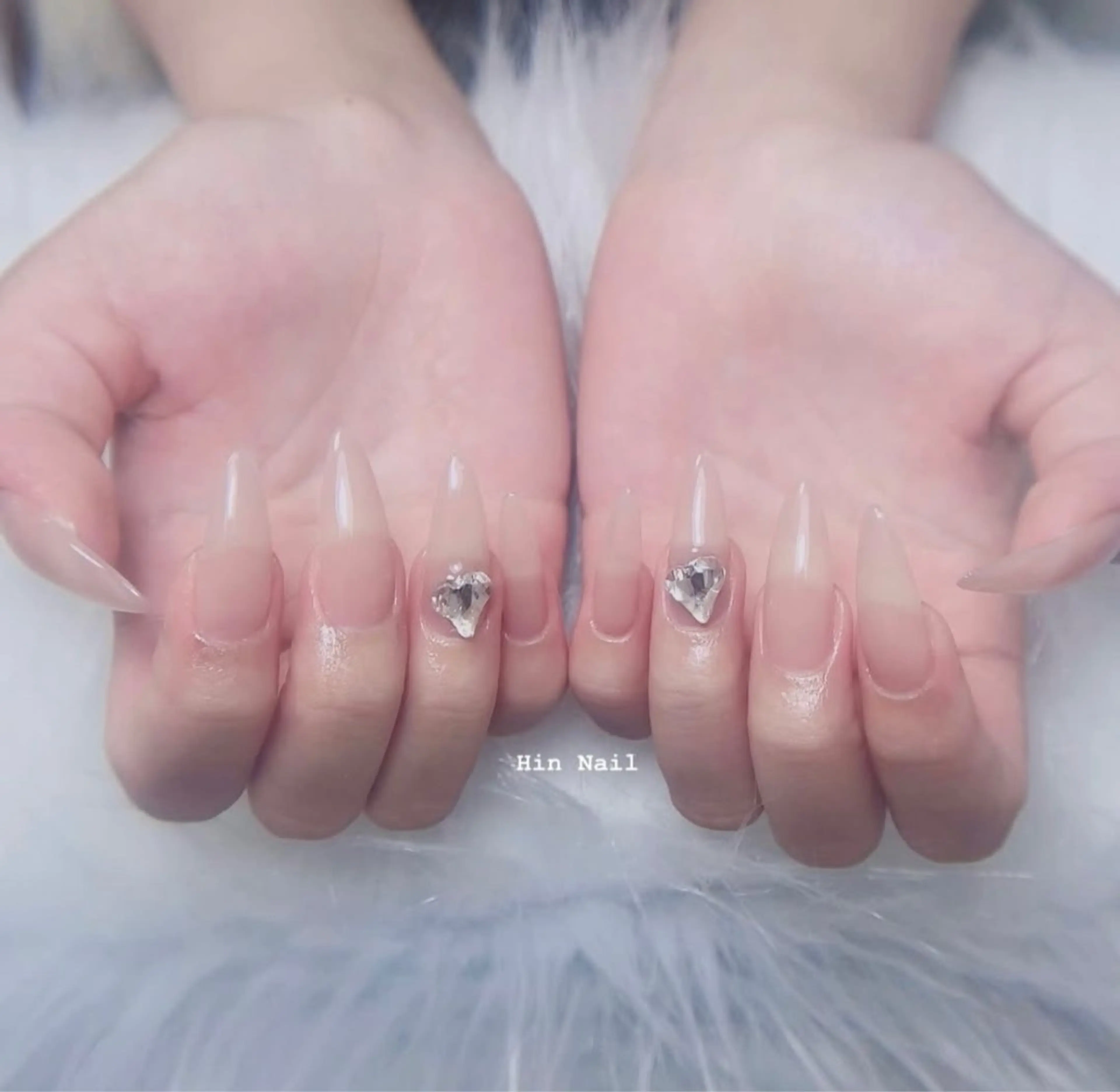 ネイル ハンドネイル Hin  Nail所属・Hin Nail Salonのネイルデザイン