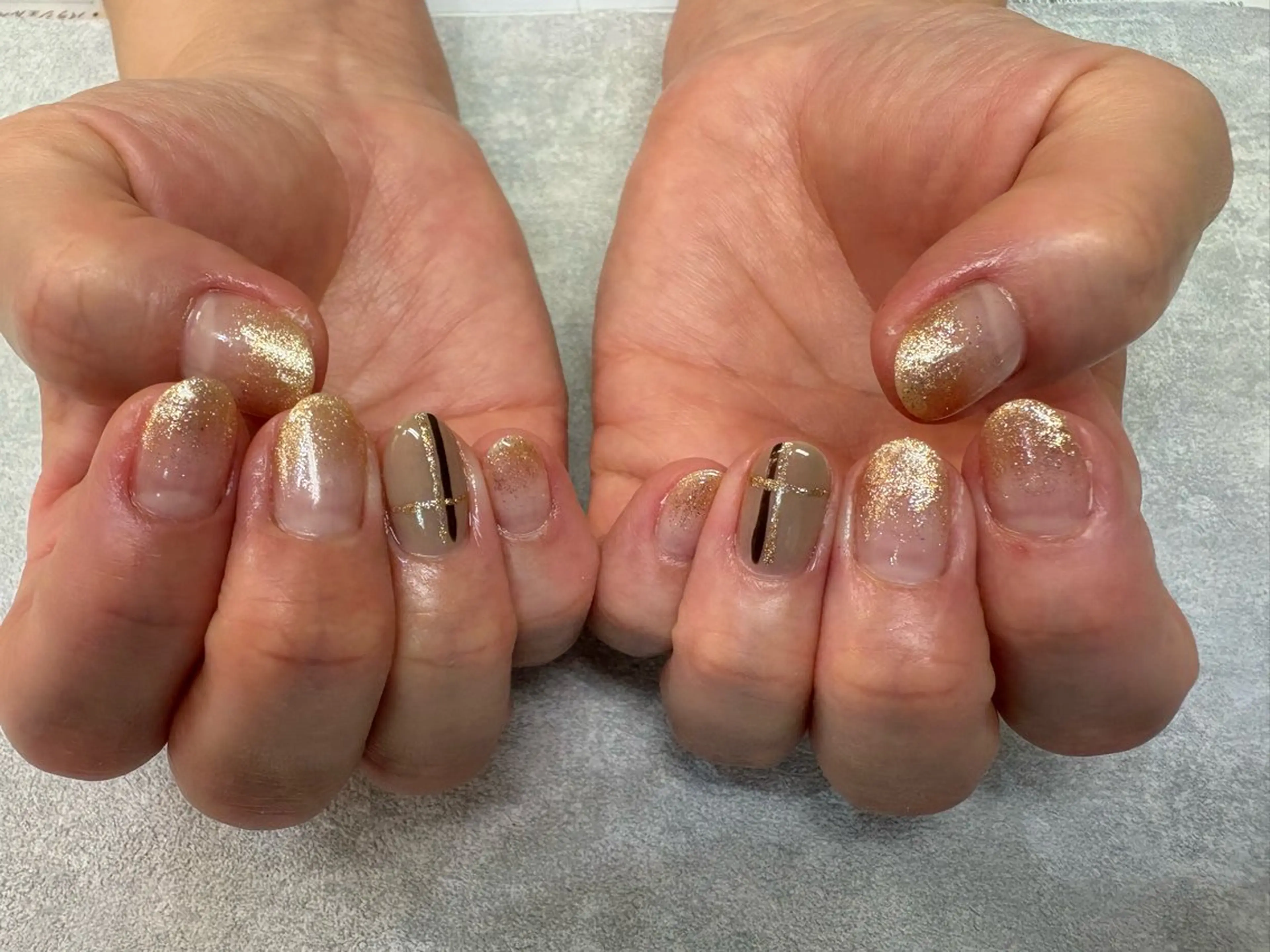 ネイル NAIL BUZZ ヒラバヤシのネイルデザイン