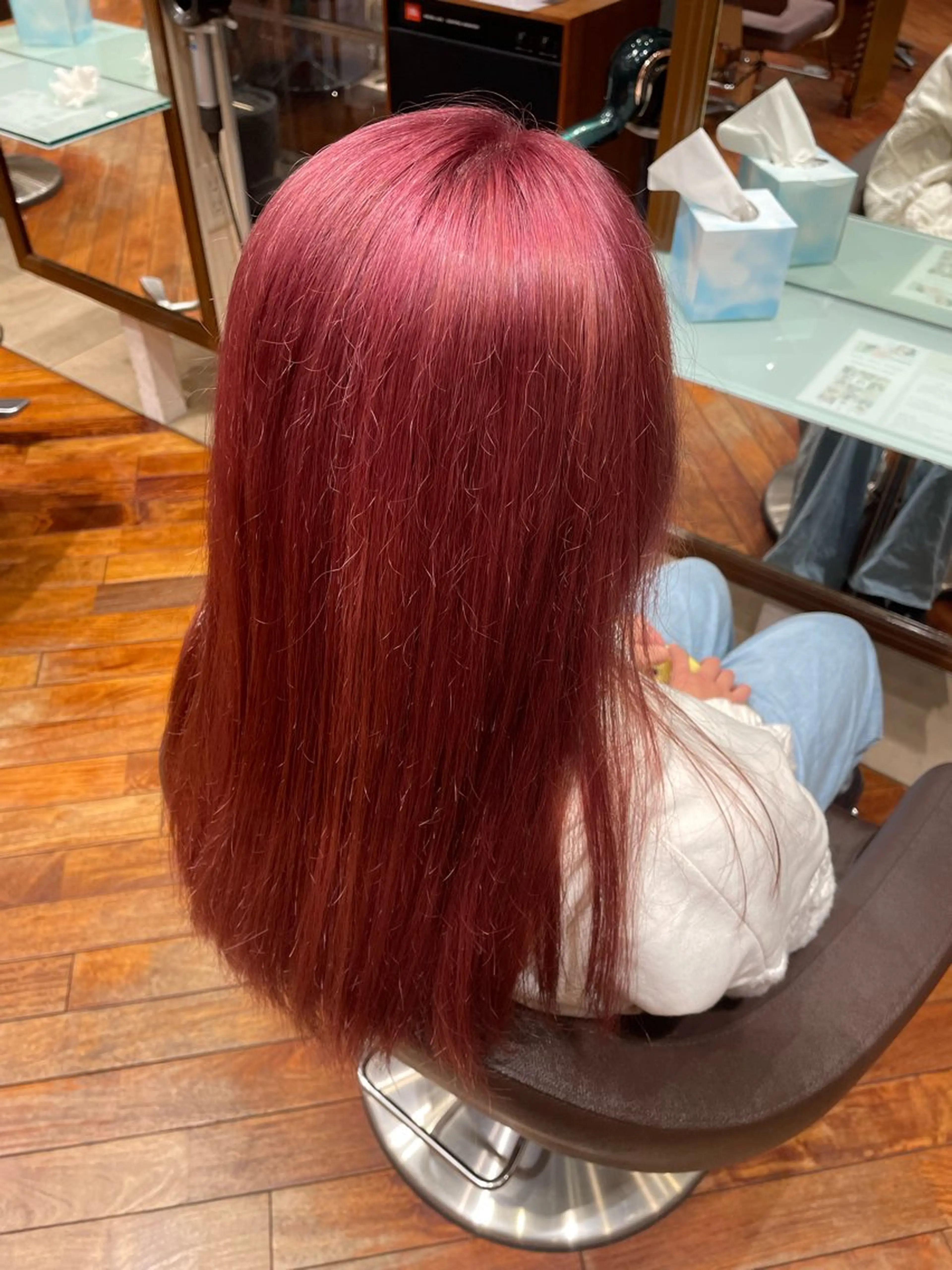 セミロング カットモデル ヨネダのヘアスタイル