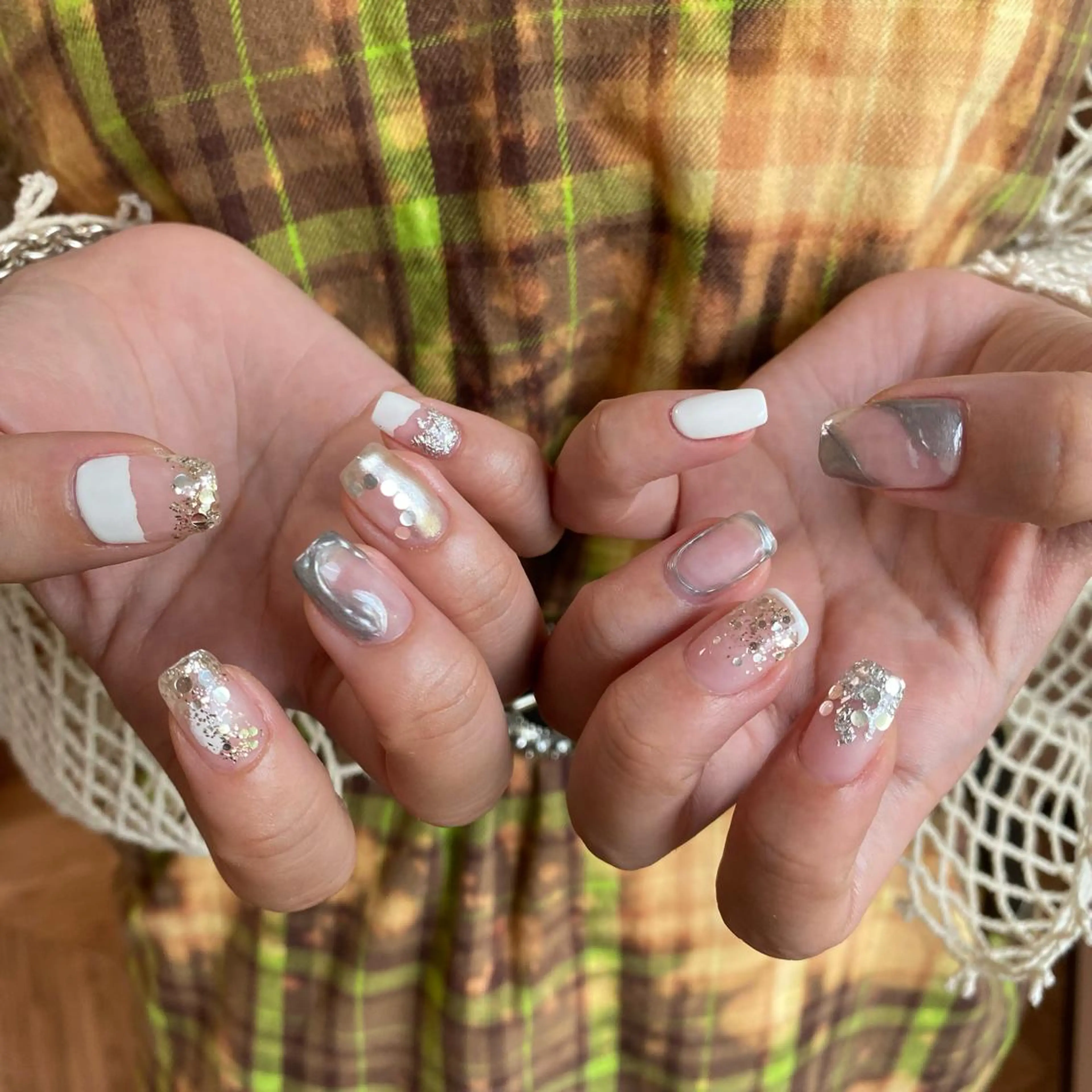 ネイル ハンドネイル Amber21.所属・Nagahama Akariのネイルデザイン