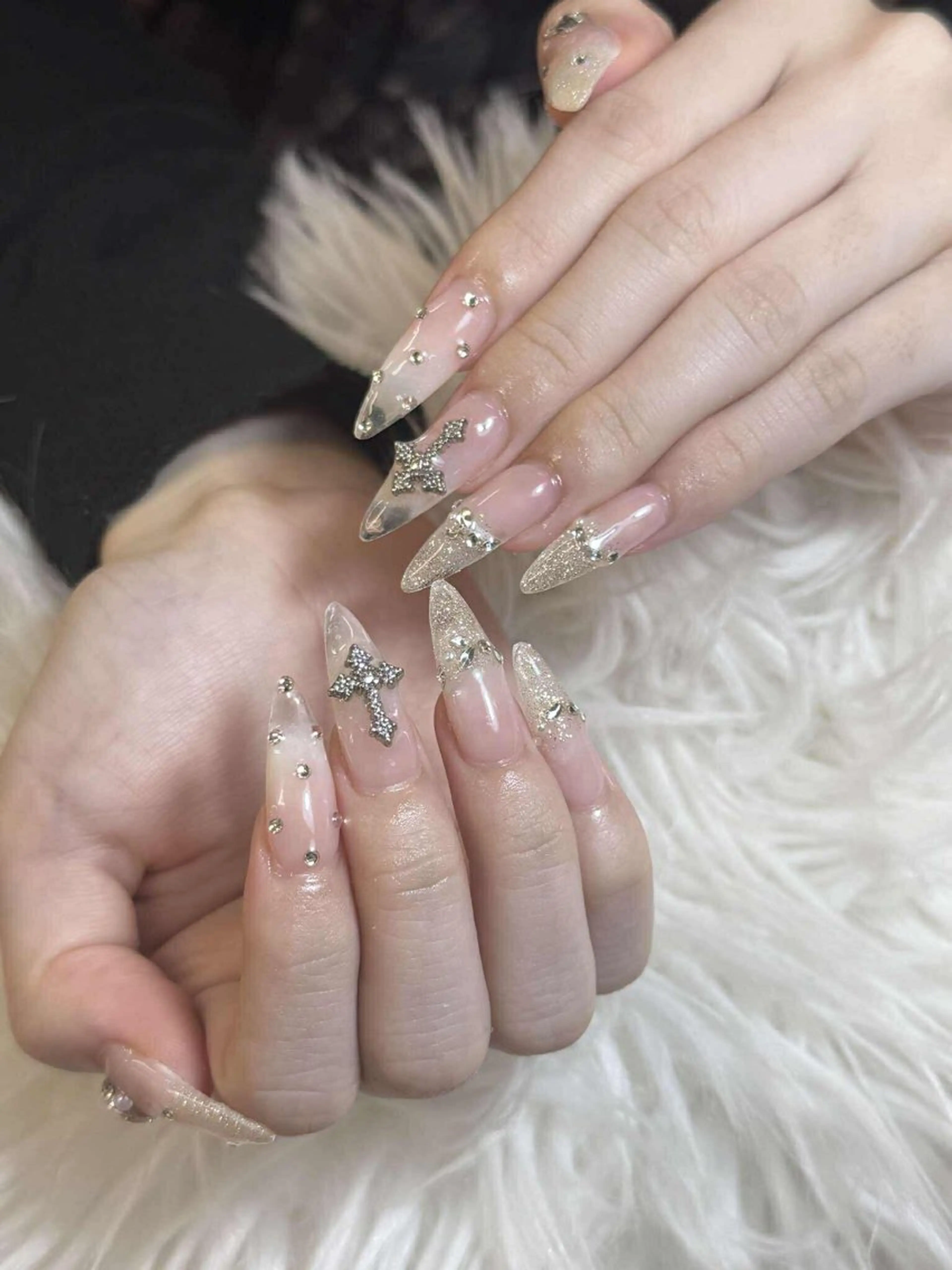 ネイル アートネイル オーロラネイル チークネイル 長さ出し フットネイル Noiranail_ studio川越西口のネイルデザイン