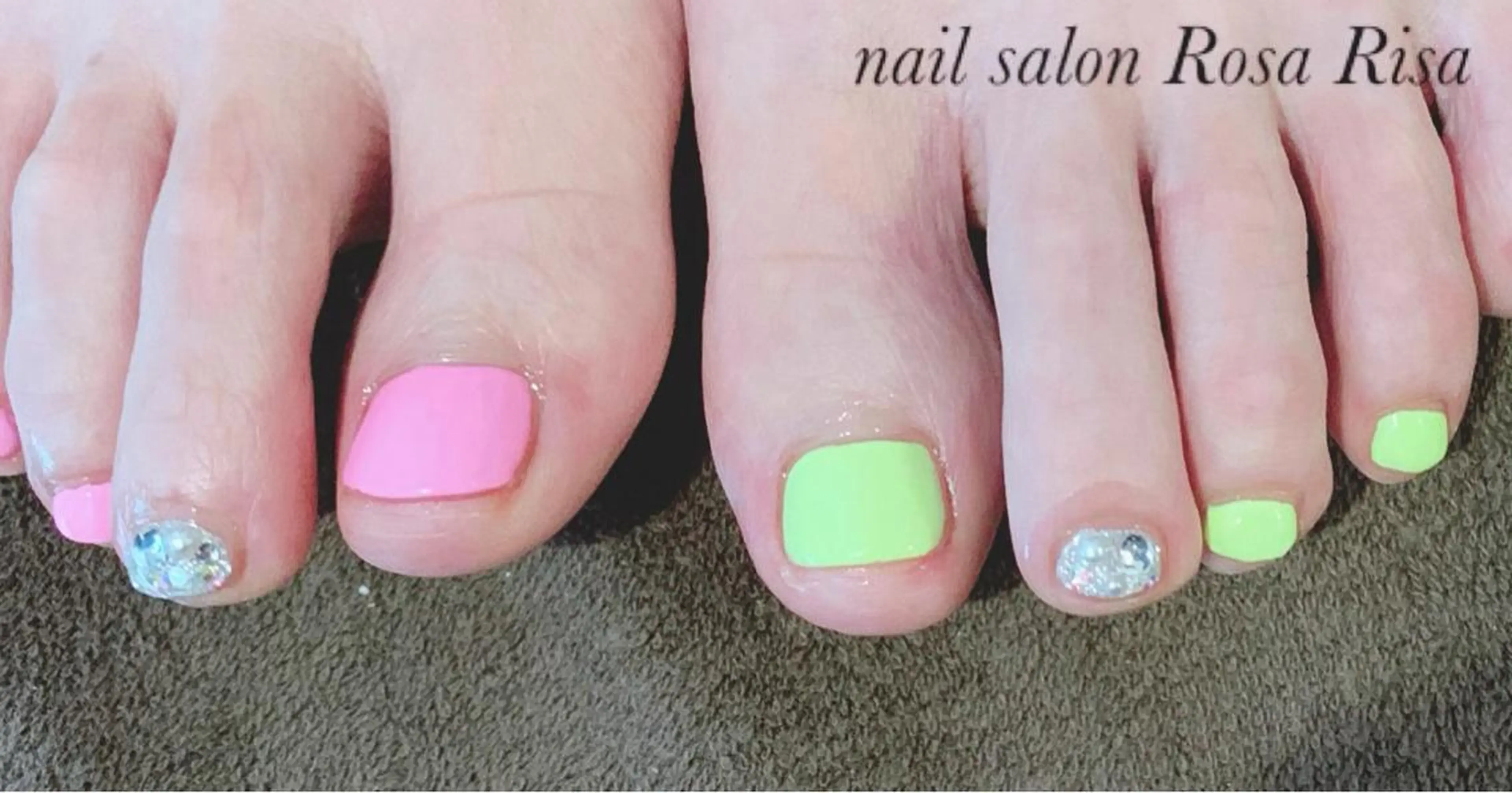 ショート ネイル ネイルスタジオ シェイクユアハンズのネイルデザイン