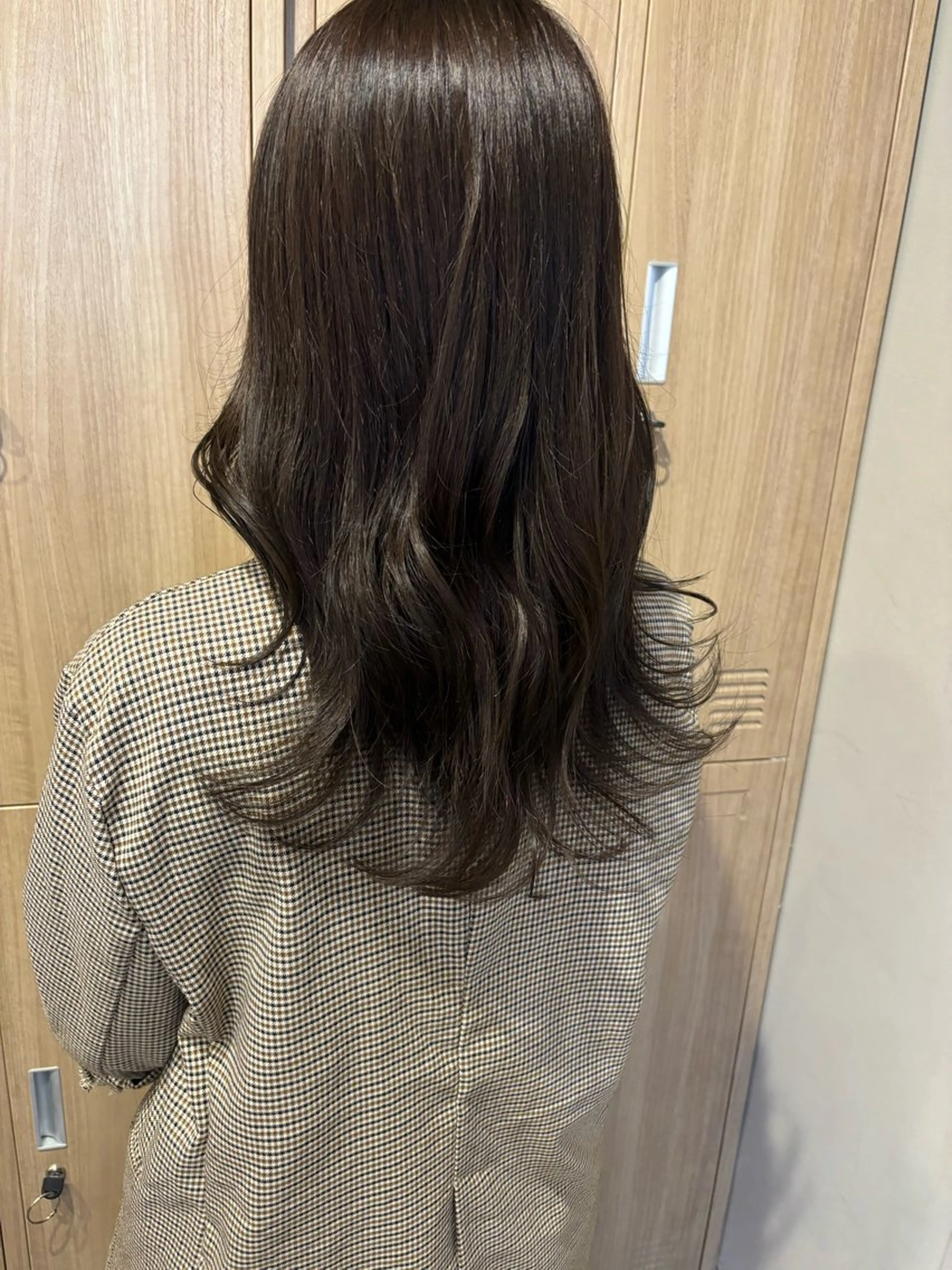 セミロング LOREN＋透明感 オリーブhirokoのヘアスタイル