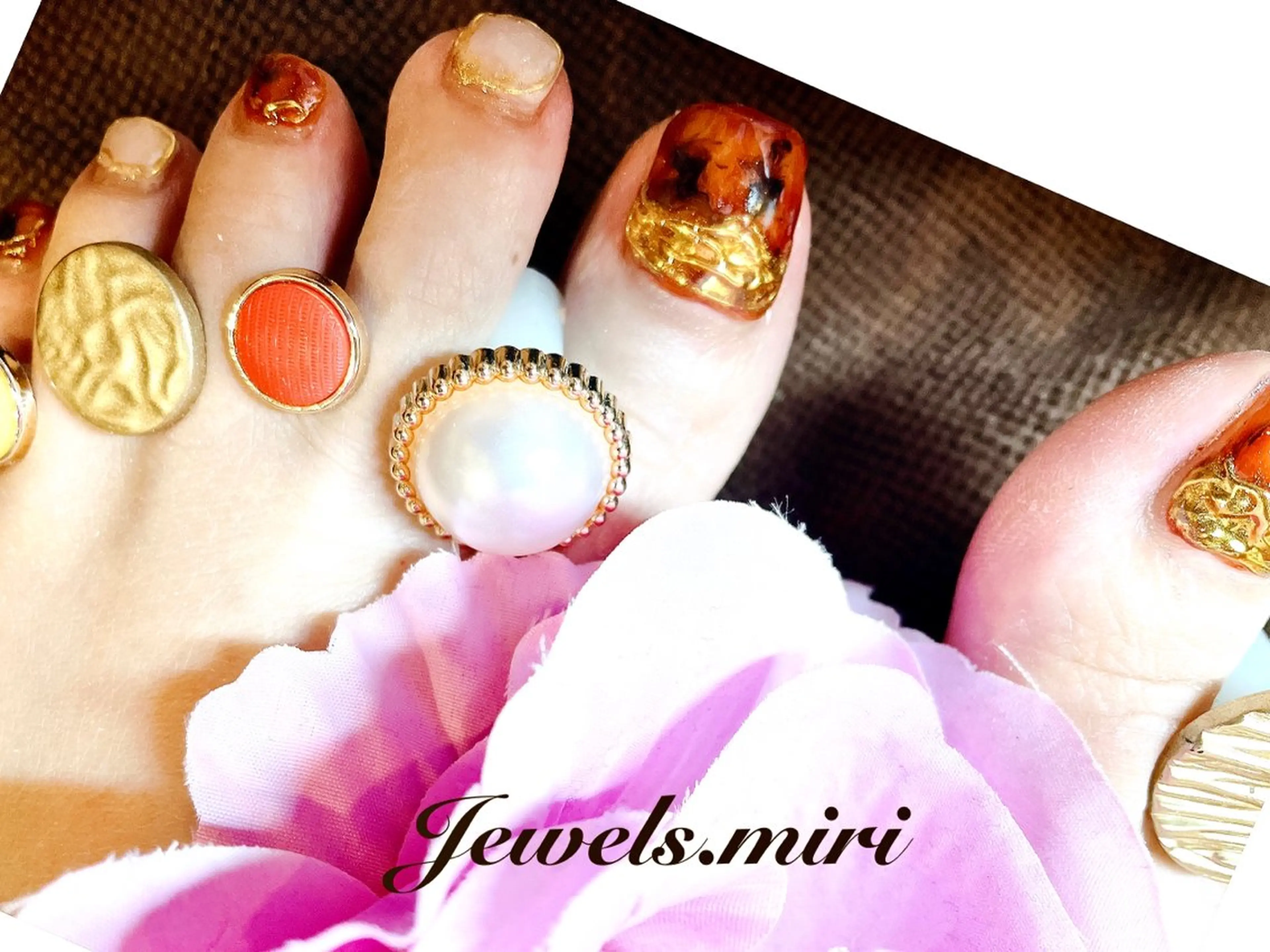 ネイル べっ甲ネイル フットネイル Jewels nail lily 白楽所属・ネイルサロン Jewels Mのネイルデザイン