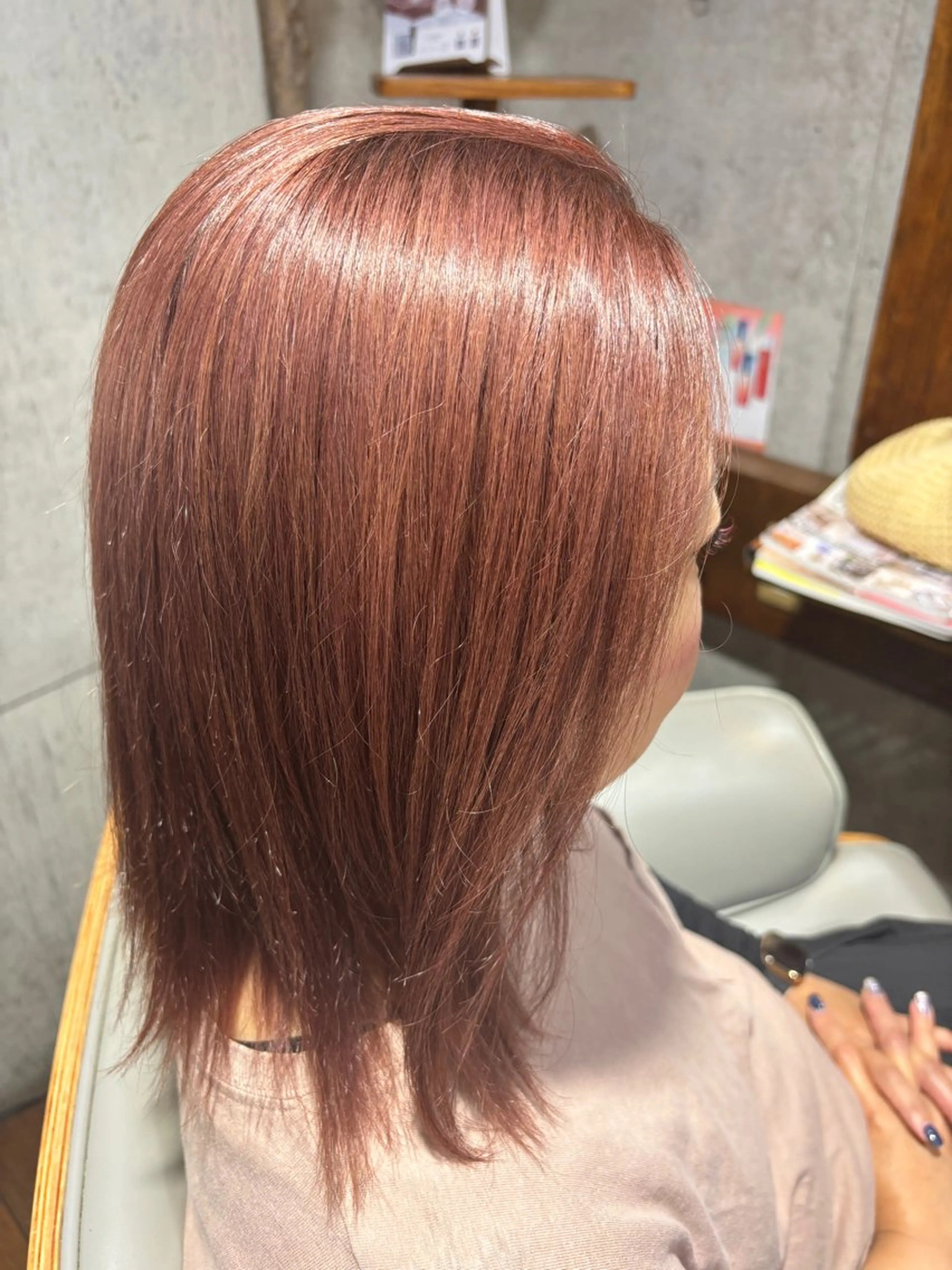カラー 飯田 ほのかのヘアスタイル