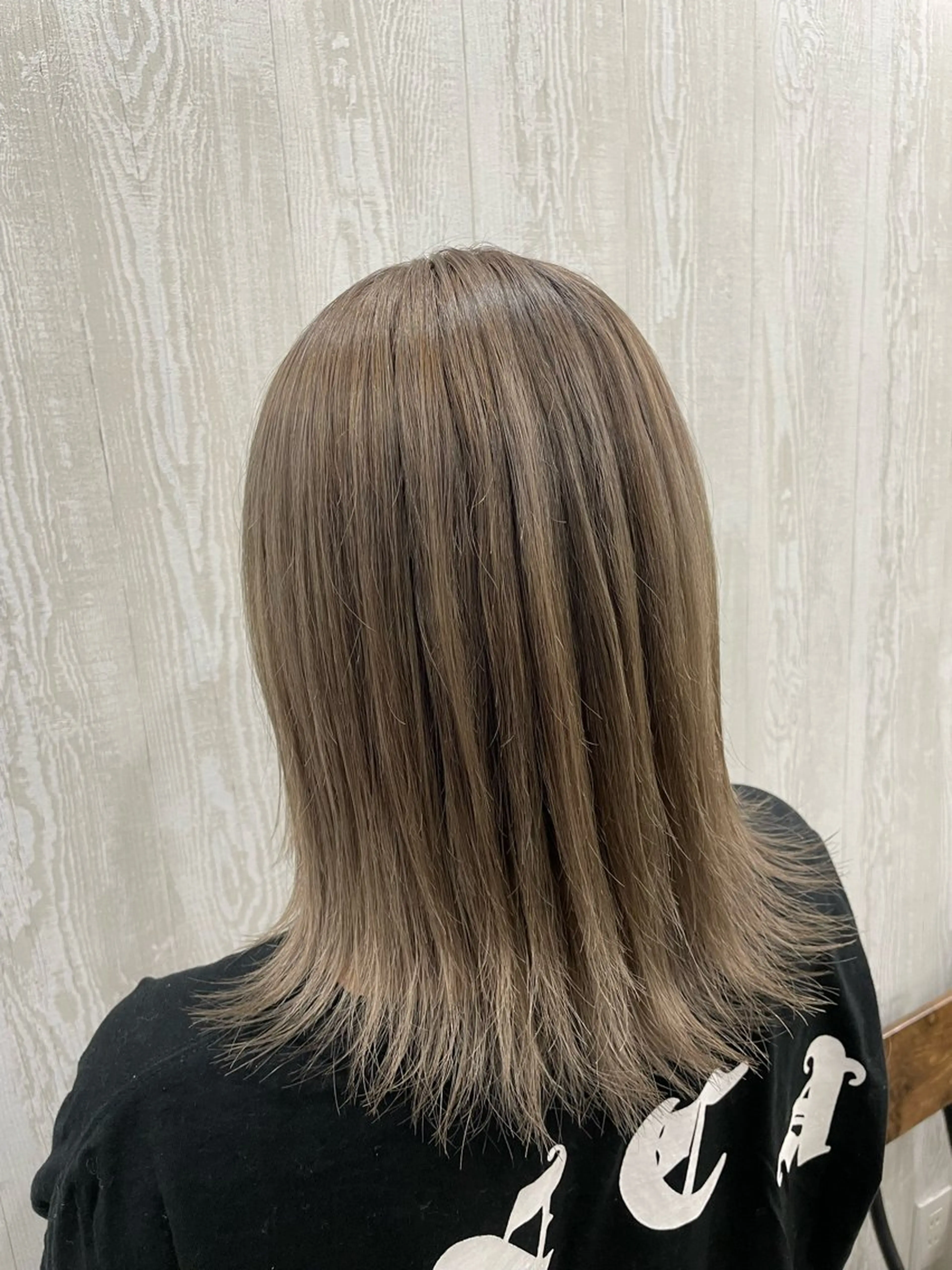 ミディアム カラー ヘアアレンジ カット HUENEST アカデミーサロンのヘアスタイル