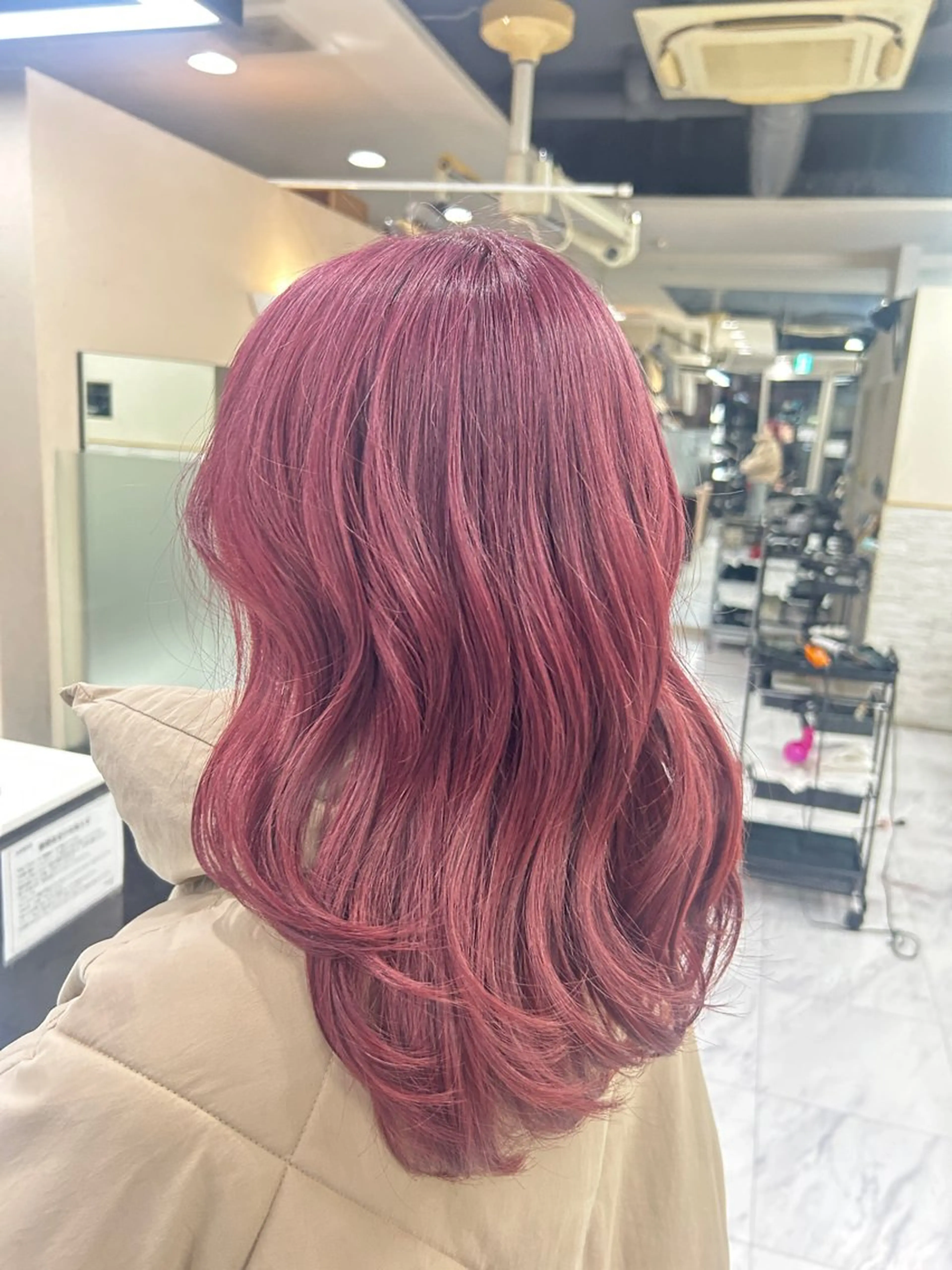 セミロング カラー カシス ピンクカラー ヘアカラー 🍊小川実里🍊 /カラーレイヤーのヘアスタイル