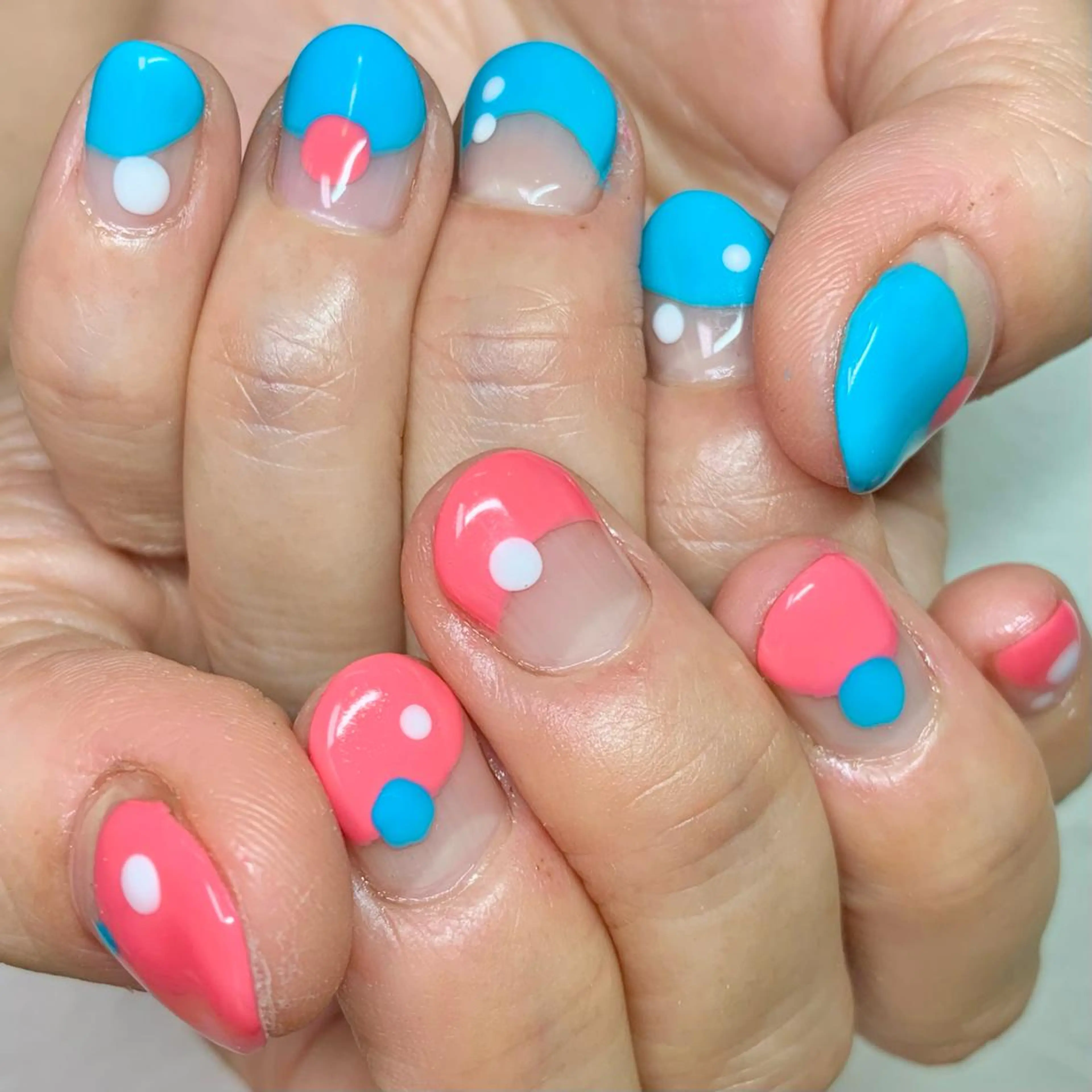 ネイル ハンドネイル ネイルスタジオ コスタ•デルマールのネイルデザイン