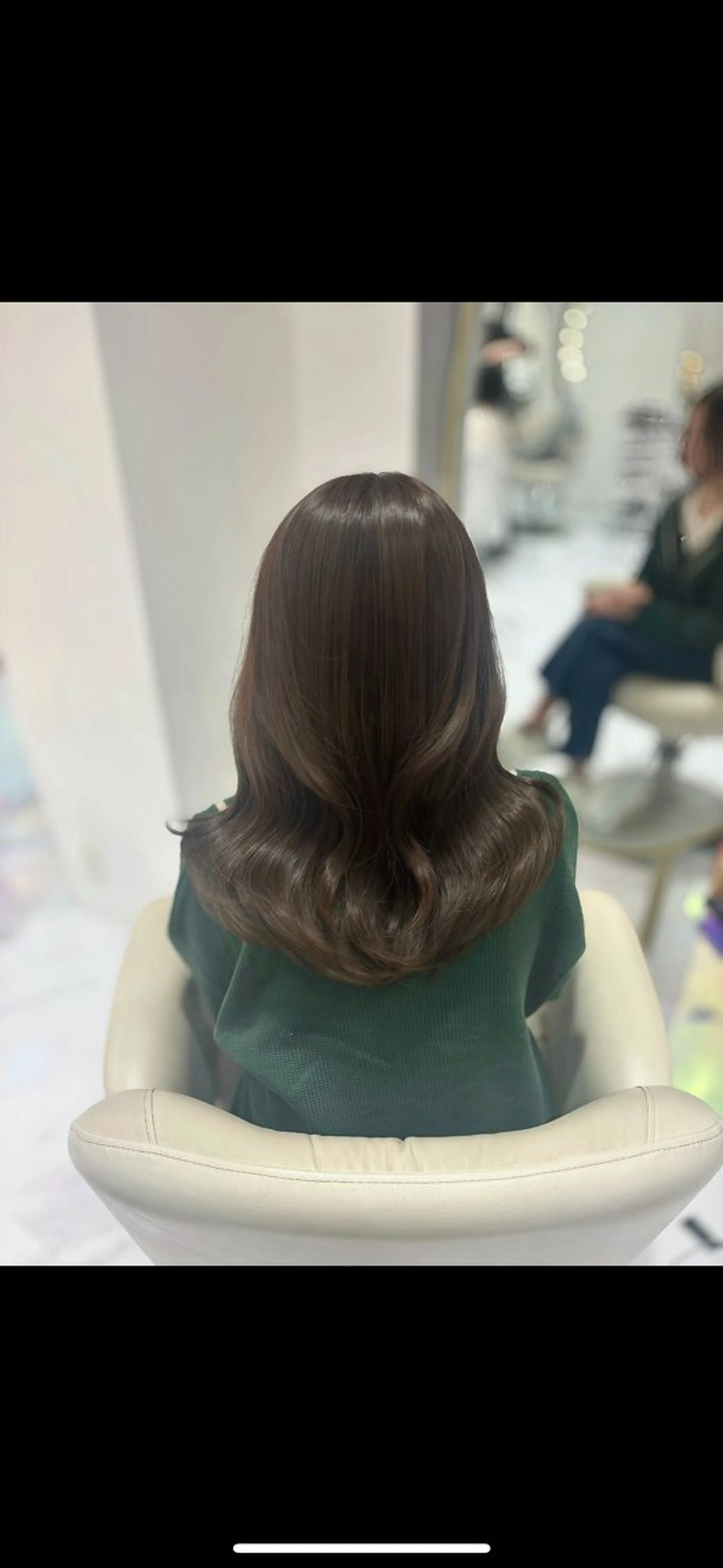 ミディアム MONA HIYORIのヘアスタイル