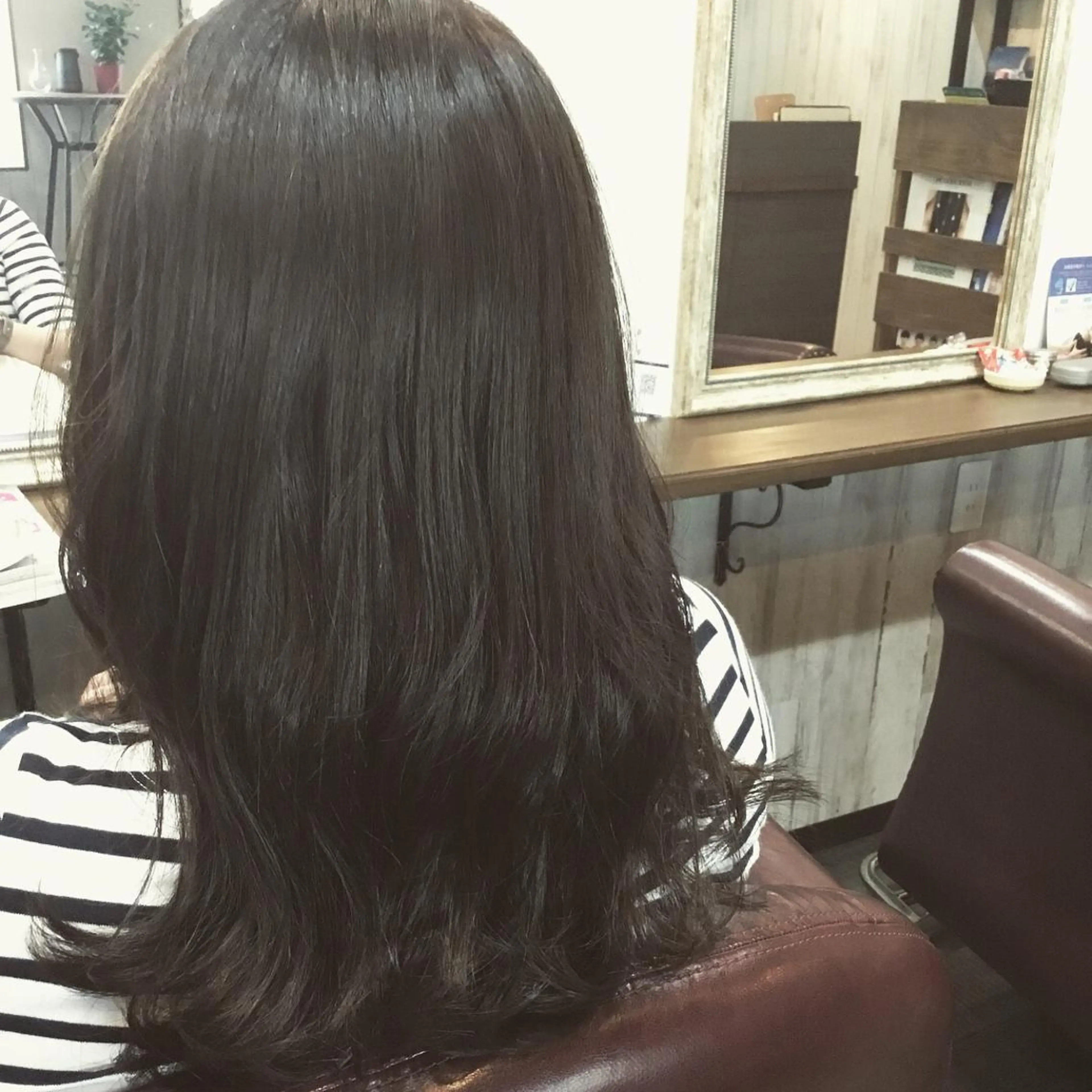 セミロング カラー パーマ embrace エンブレイスのヘアスタイル