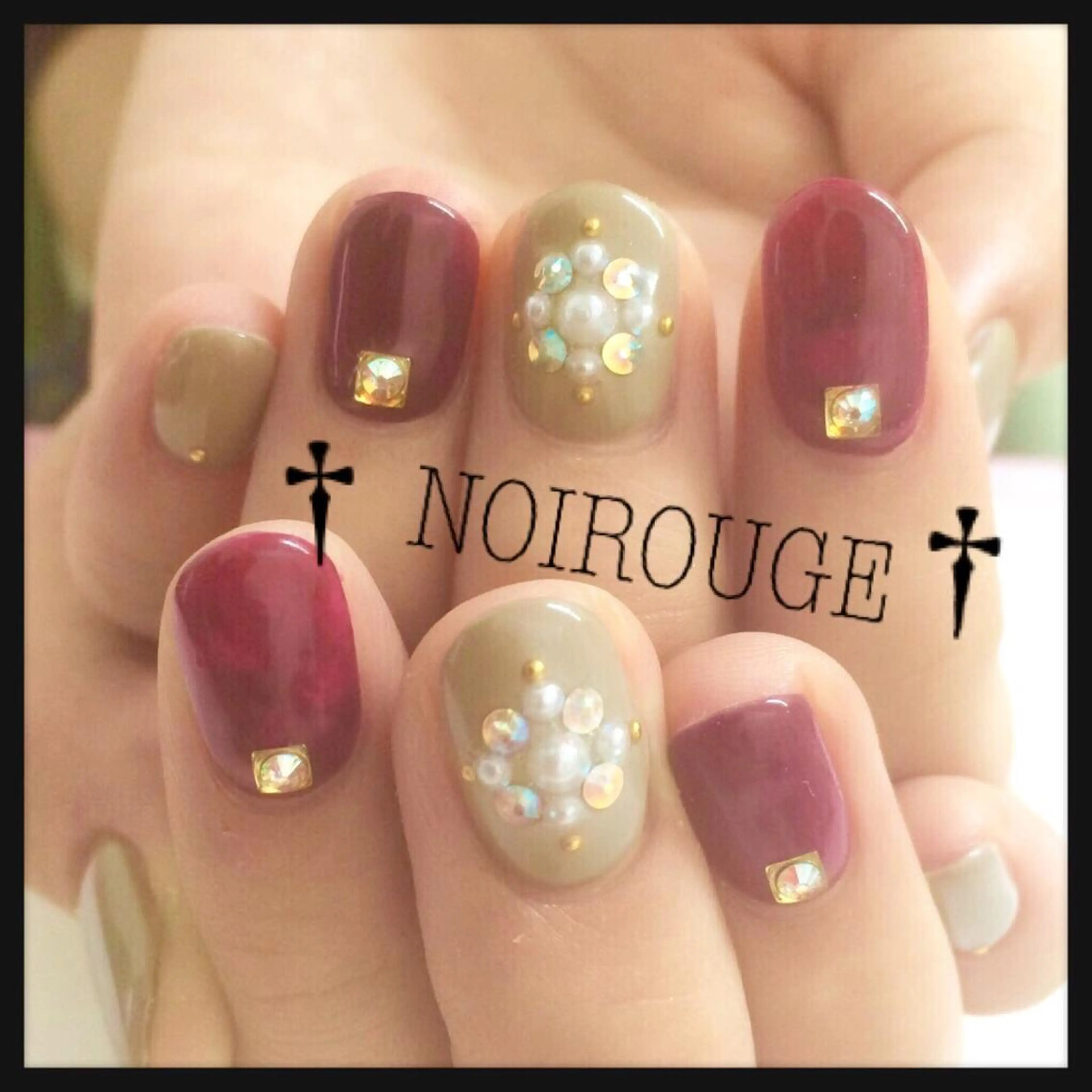 ネイル NOIROUGE所属・NOI ROUGEのネイルデザイン