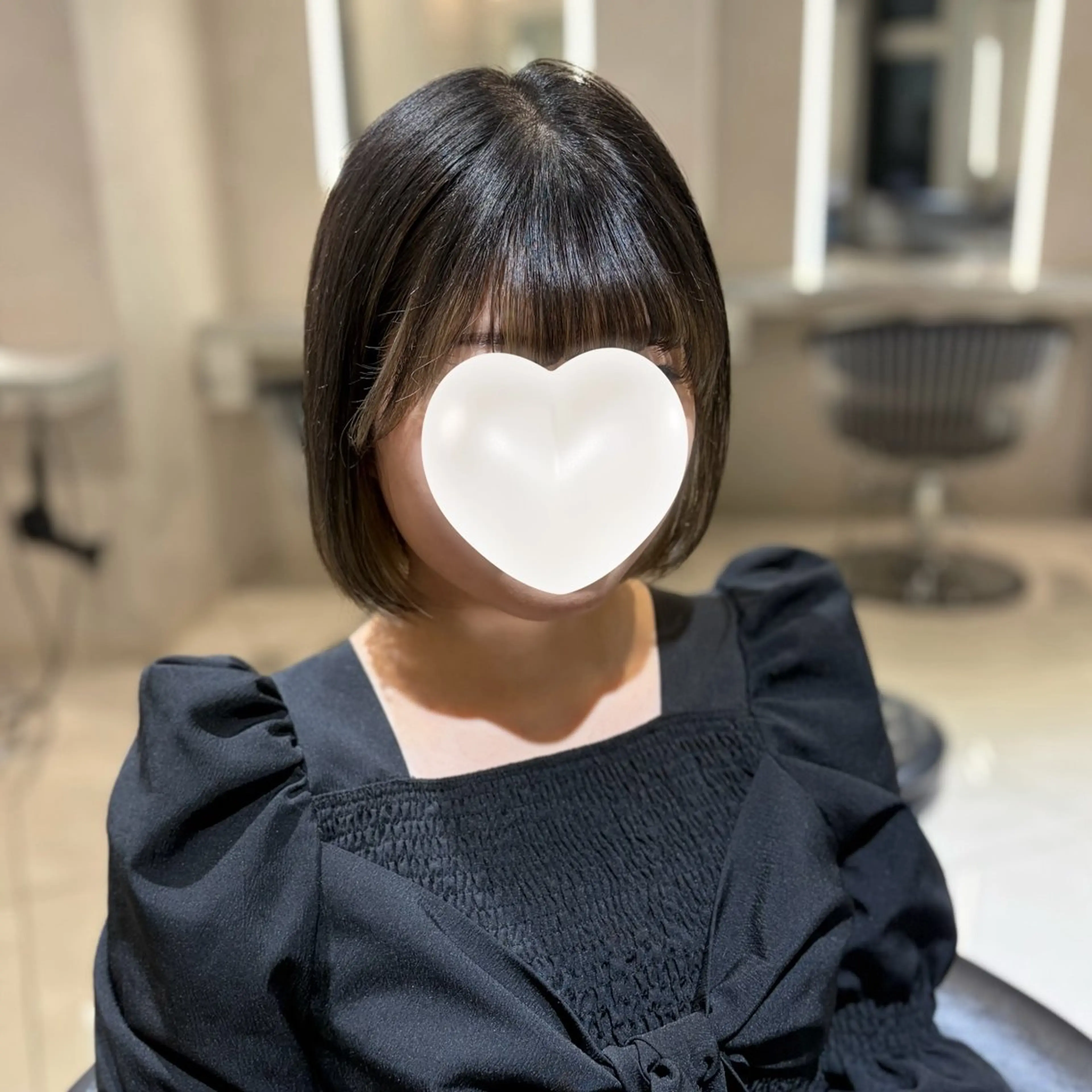 ショート ハイトーン/ベージュ 🤍reinaのヘアスタイル