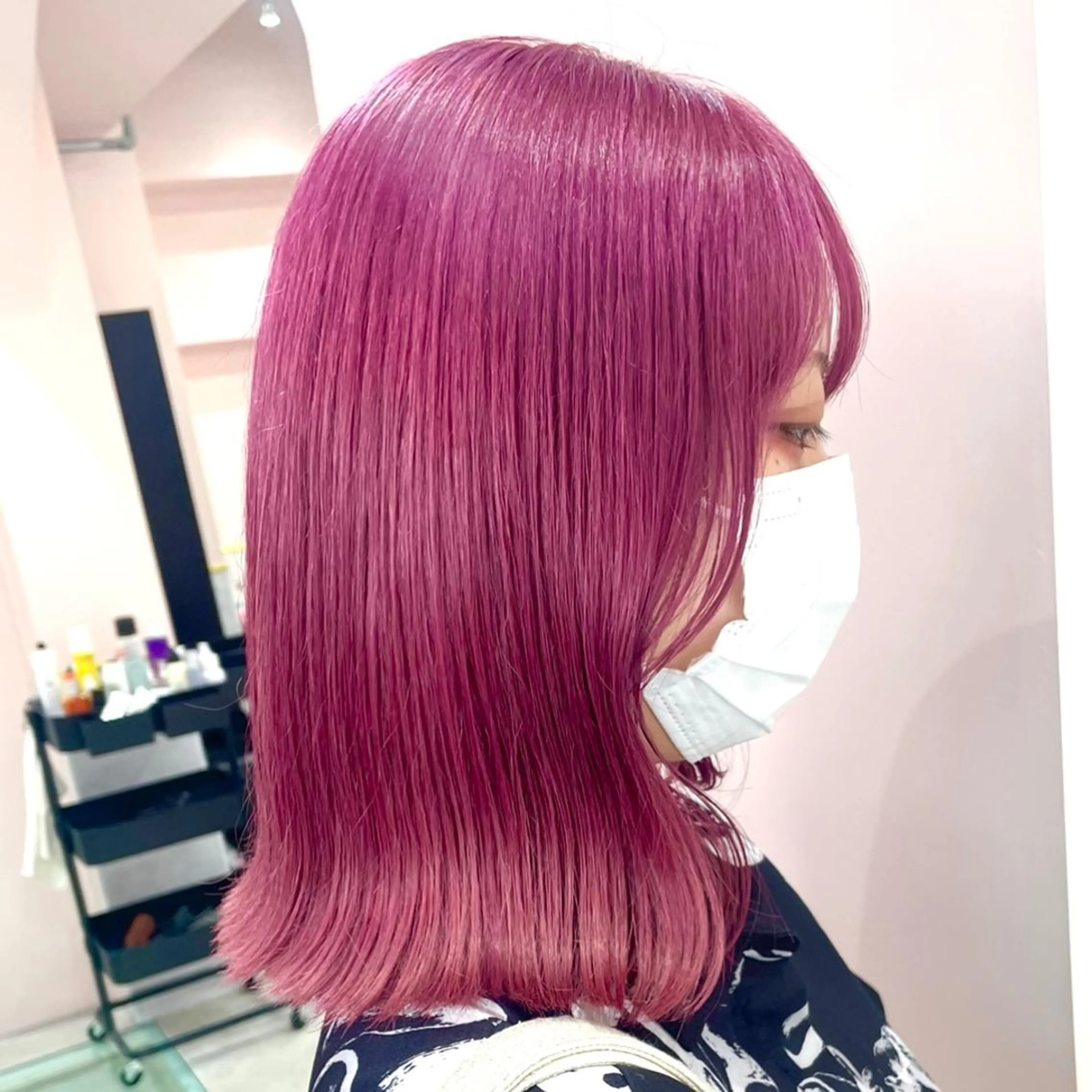 ミディアム カラー 艶髪 🦋CON🦋のヘアスタイル