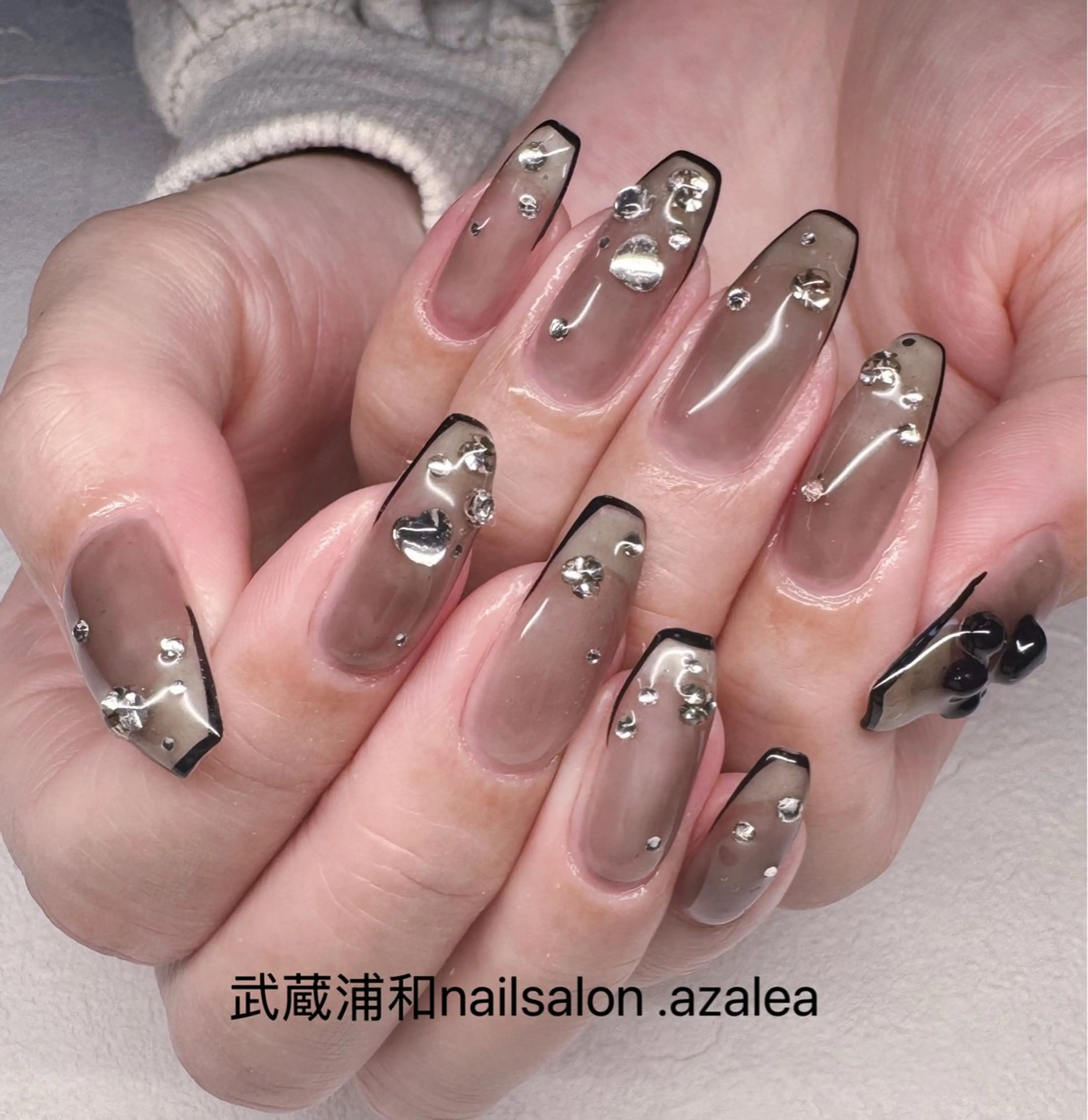 ネイル ハンドネイル R inのネイルデザイン