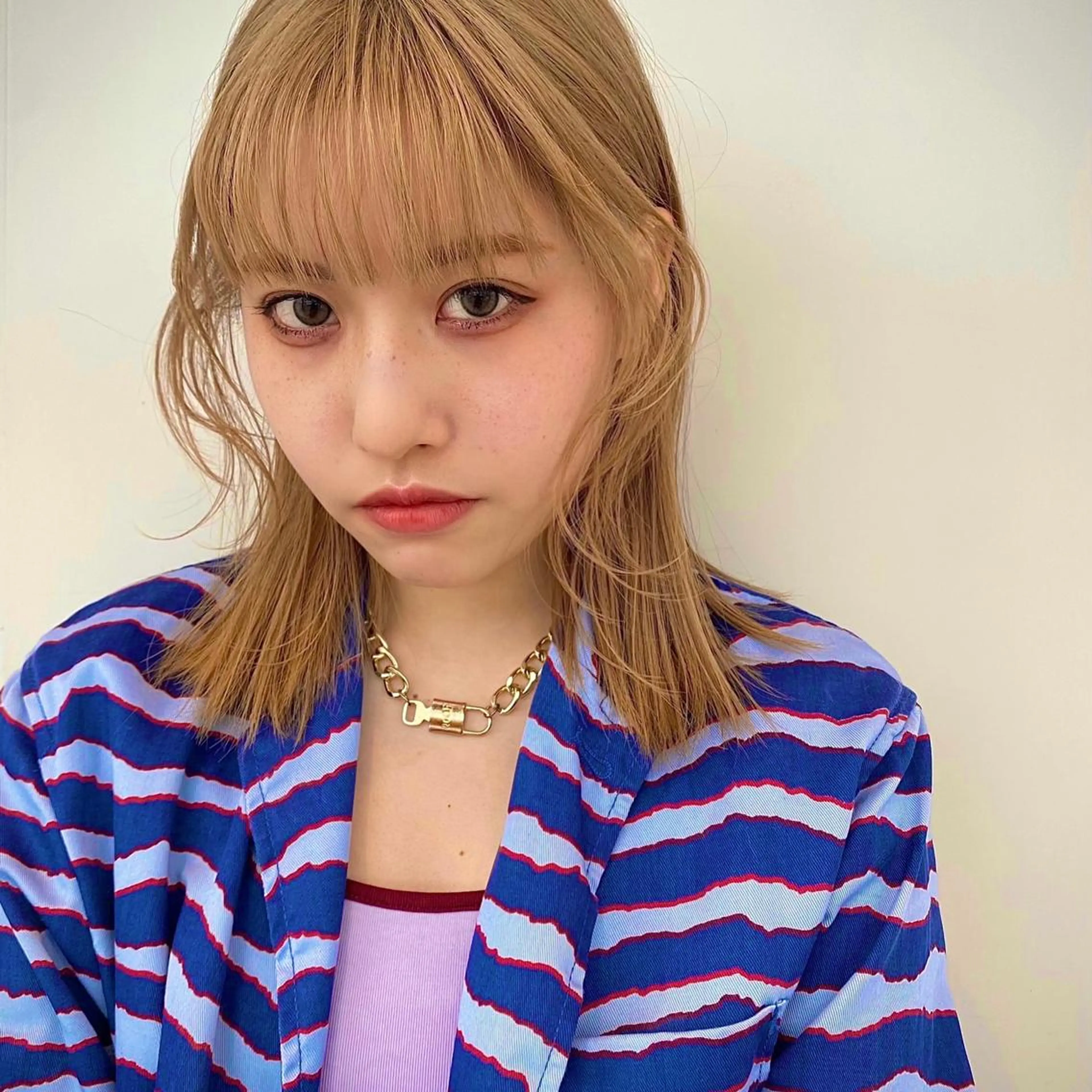 ミディアム ヘアアレンジ 🌻名古屋🌻 🫧ハイトーン🫧のヘアスタイル