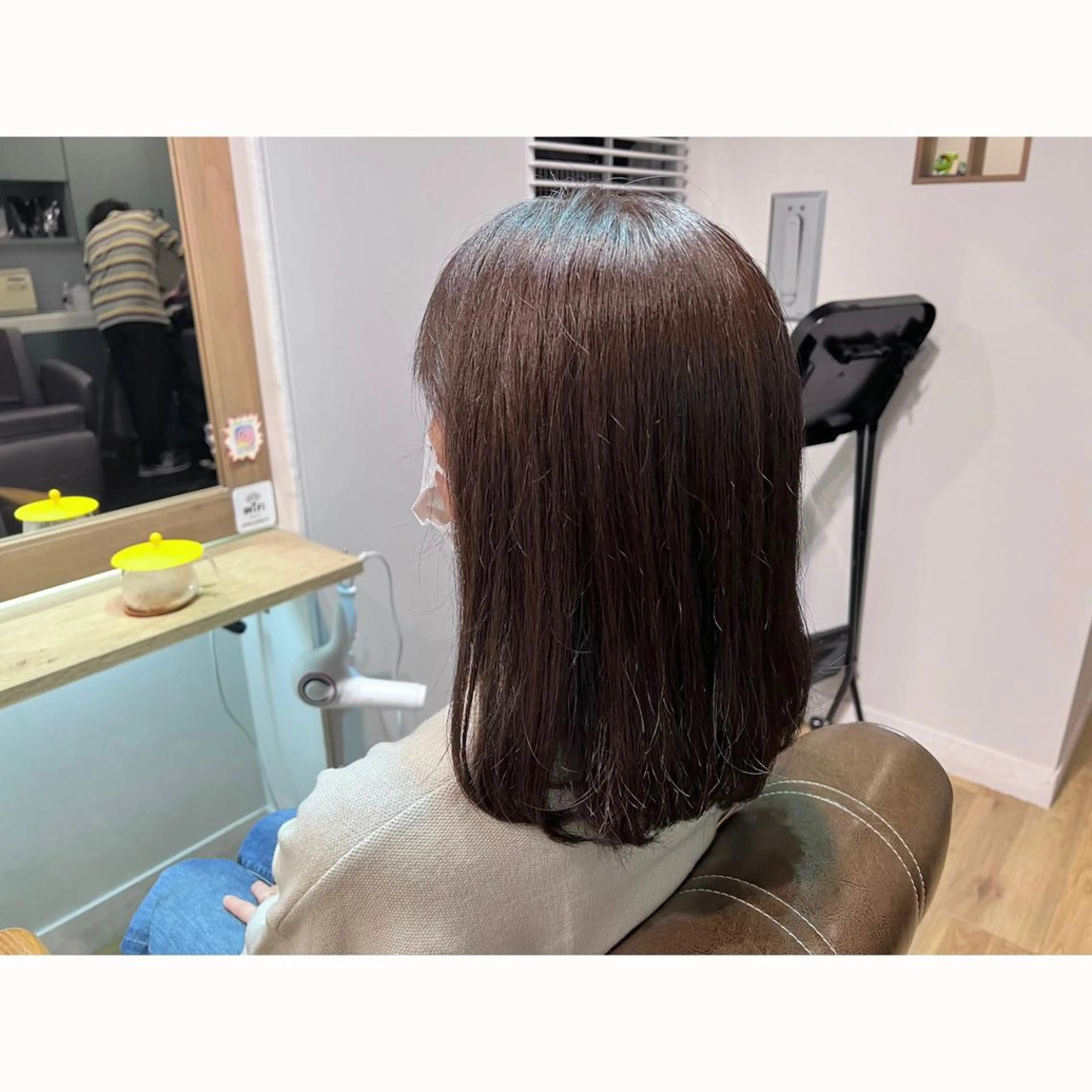 セミロング カラー ヘアカラー トリートメント ツキダテ ユイのヘアスタイル