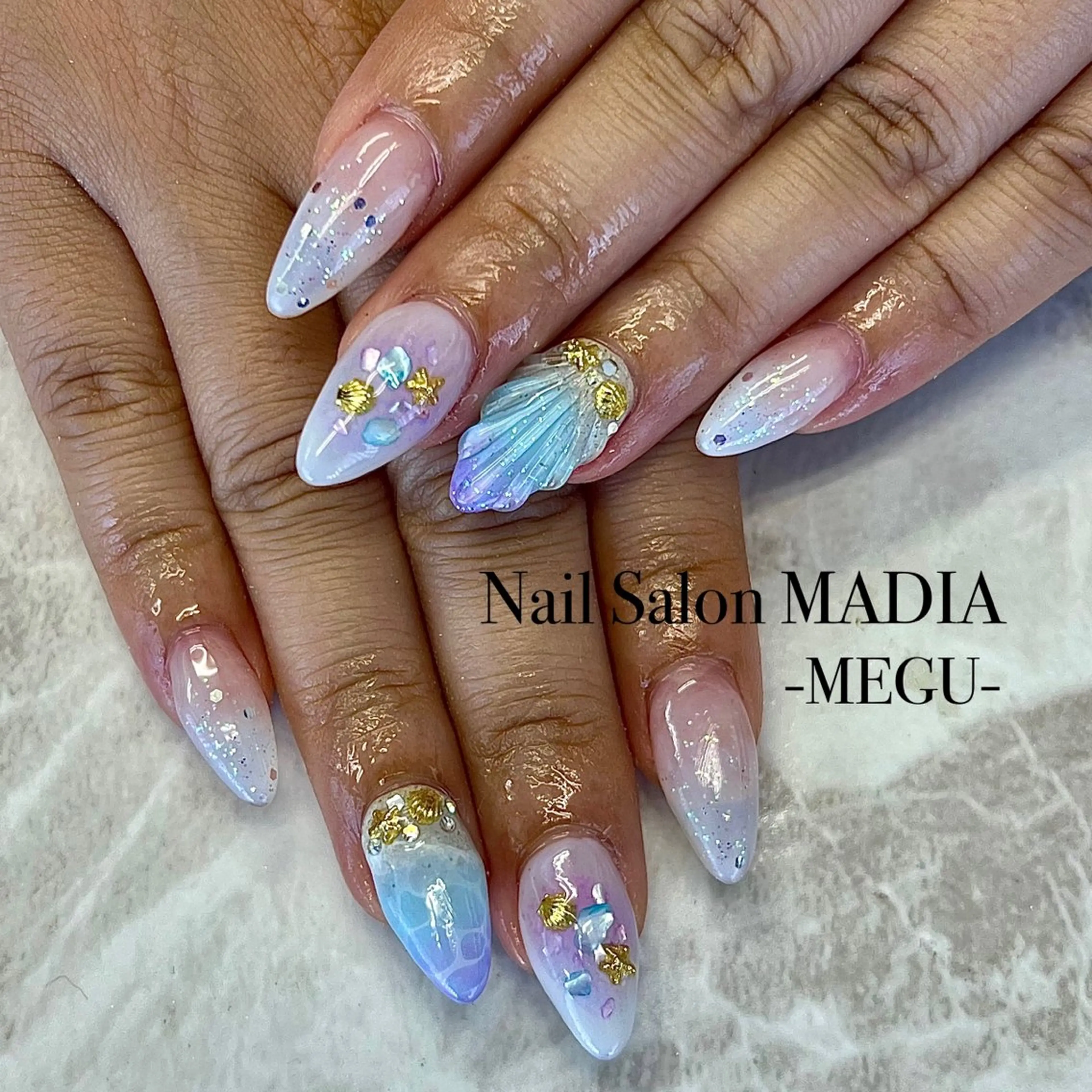 ネイル MADIA藤沢所属・MADIA MEGUのネイルデザイン