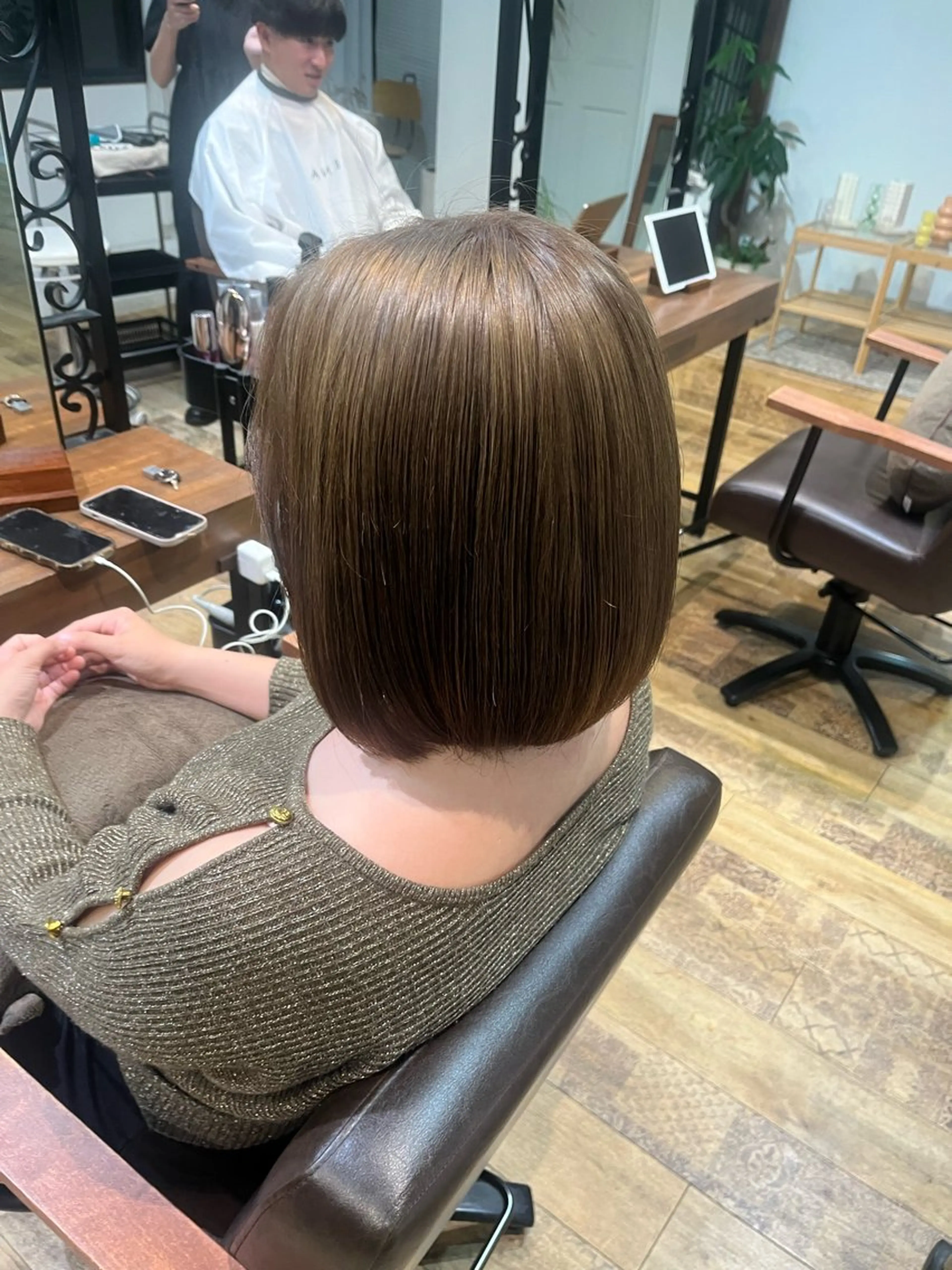 ミディアム ヘアカラー Anri /カラーモデルのヘアスタイル