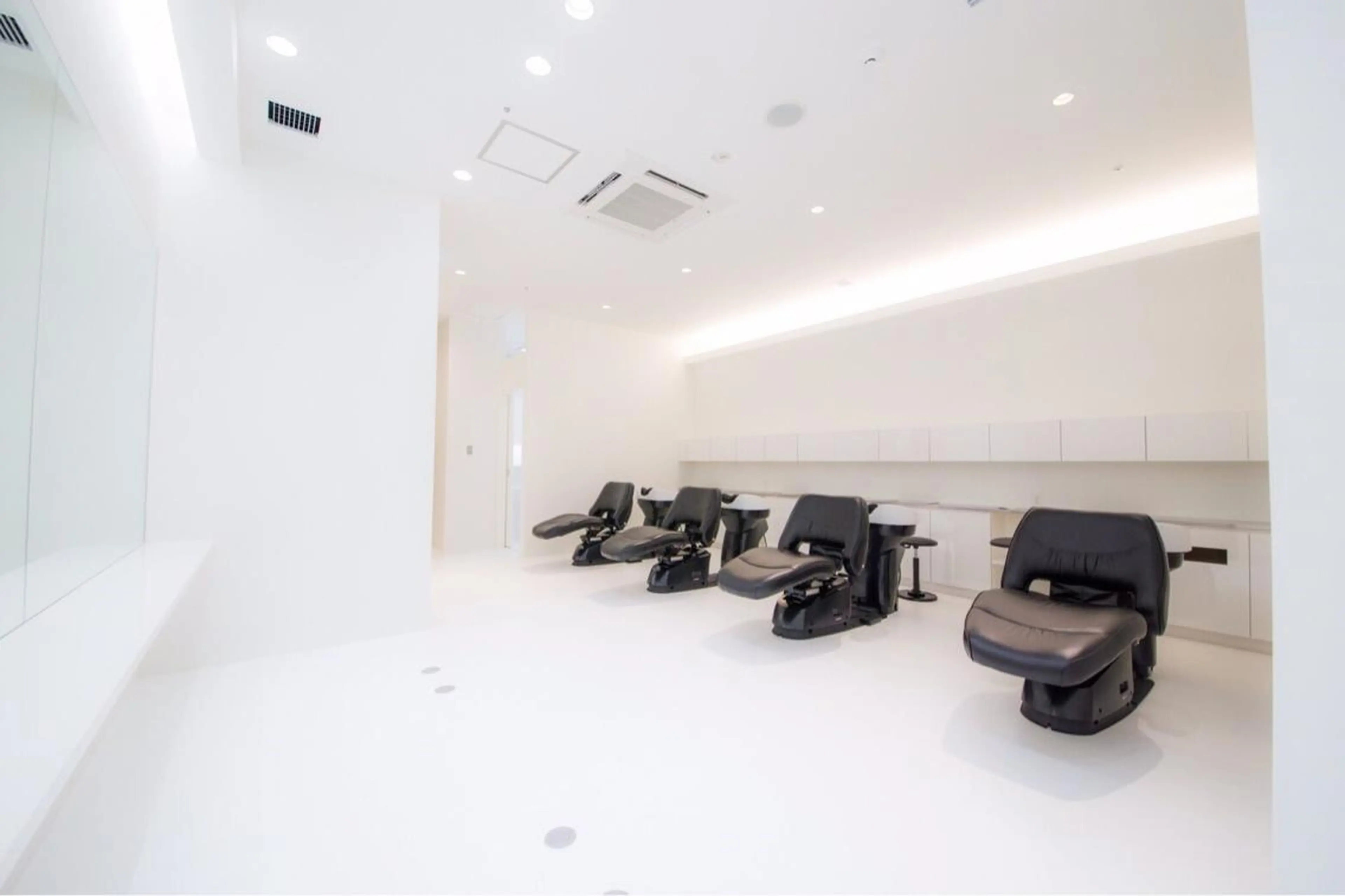 小顔カット✨ 透明感カラーのヘアスタイル