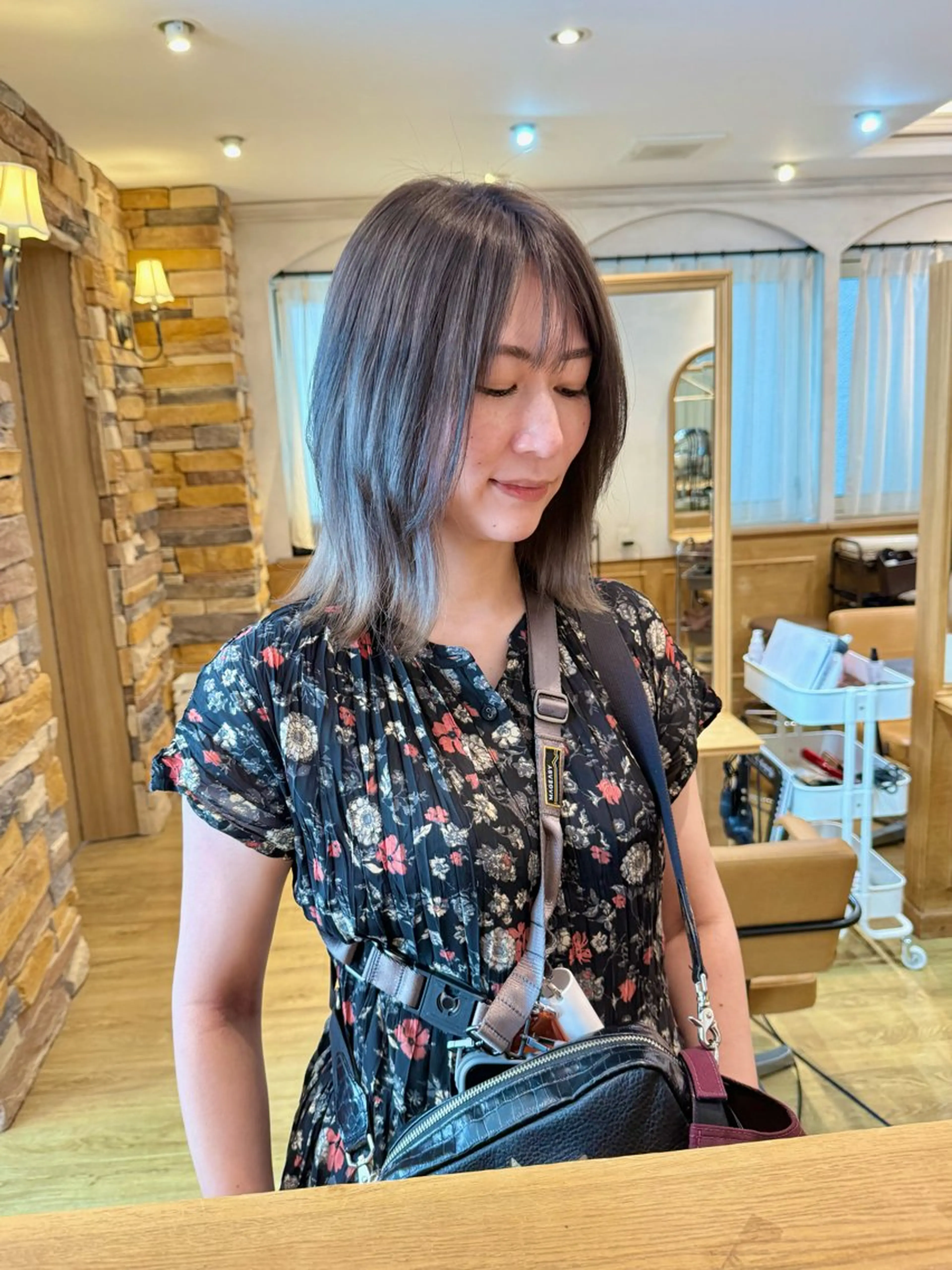 ミディアム カラー グレージュ ヘアカラー トリートメント 千 田のヘアスタイル