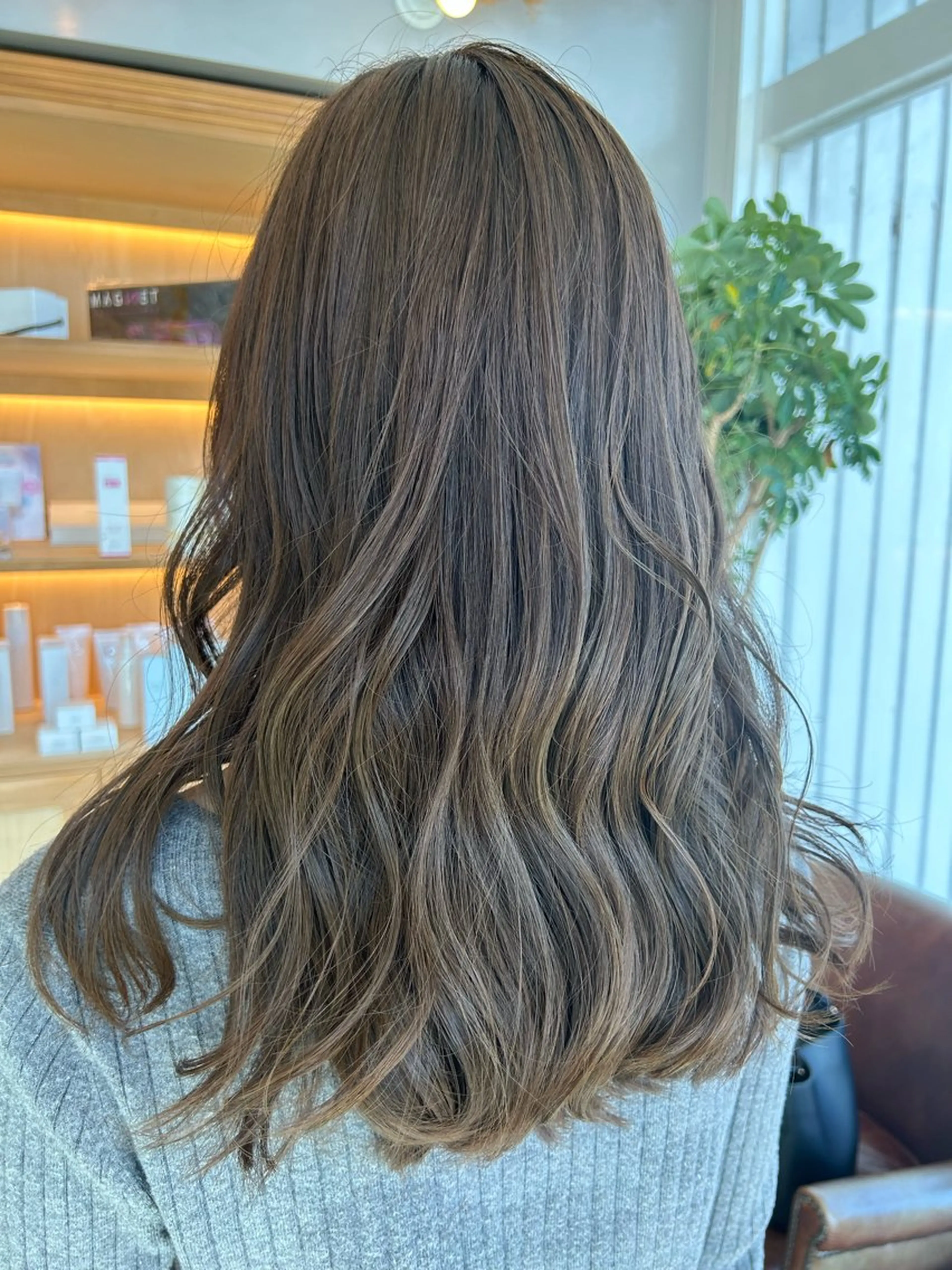 ロング ヘアカラー トリートメント YUIMARL SUZUKAのヘアスタイル