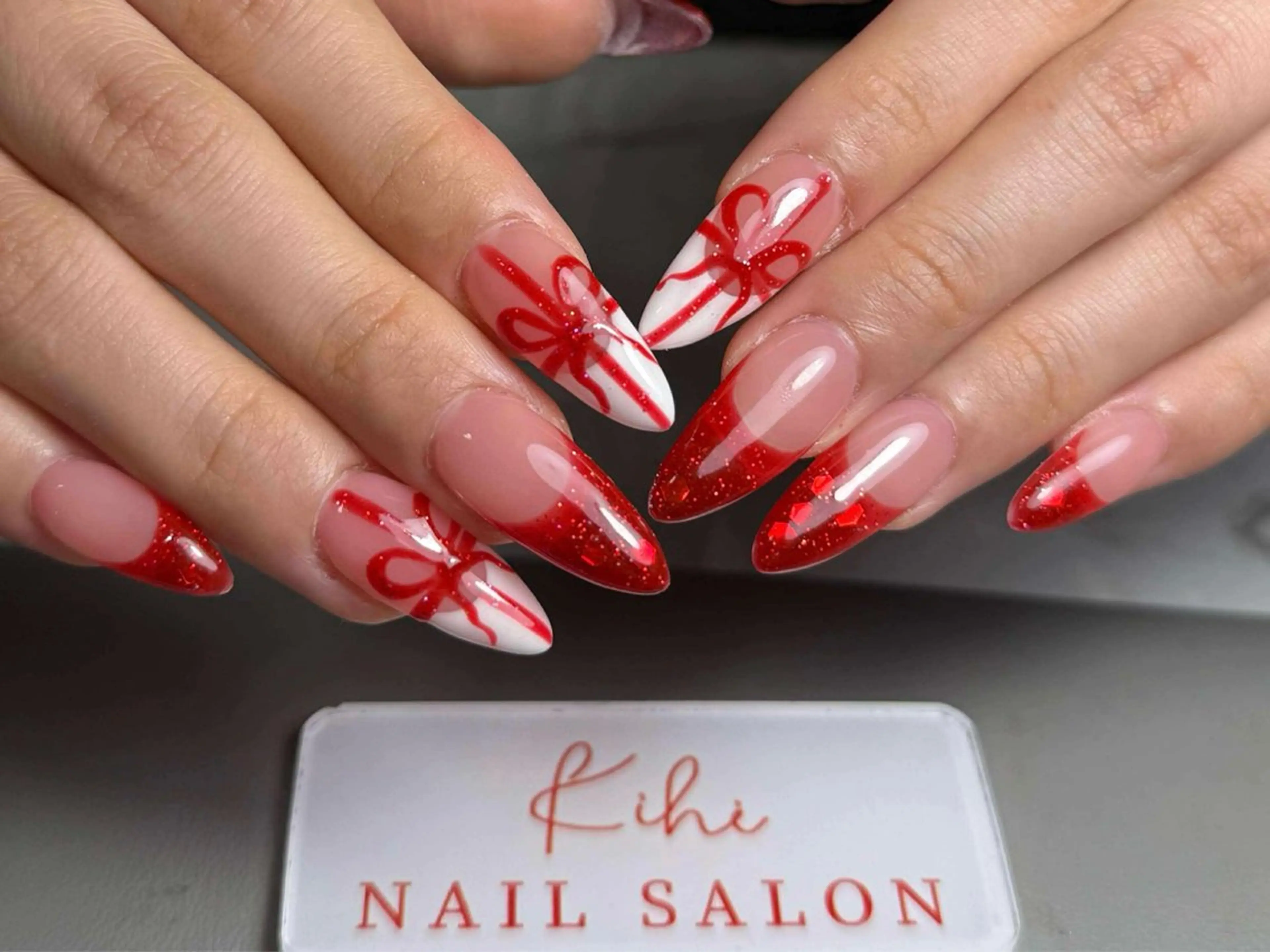 ネイル アートネイル フレンチネイル ジェルネイル グラデーション 韓国ネイル ハンドネイル ハンドケア さくら💮💮 【オフ無料】のネイルデザイン