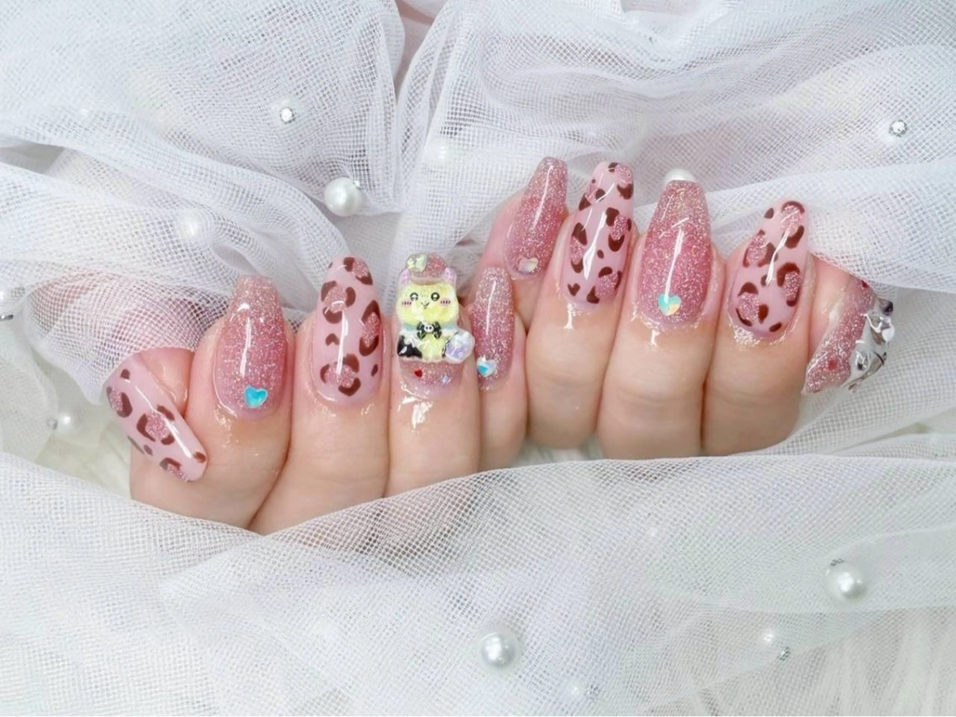 ネイル 長さ出し フラッシュネイル フレンチネイル キラキラネイル ラメ(グリッター) ハンドネイル Chouette ここのネイルデザイン