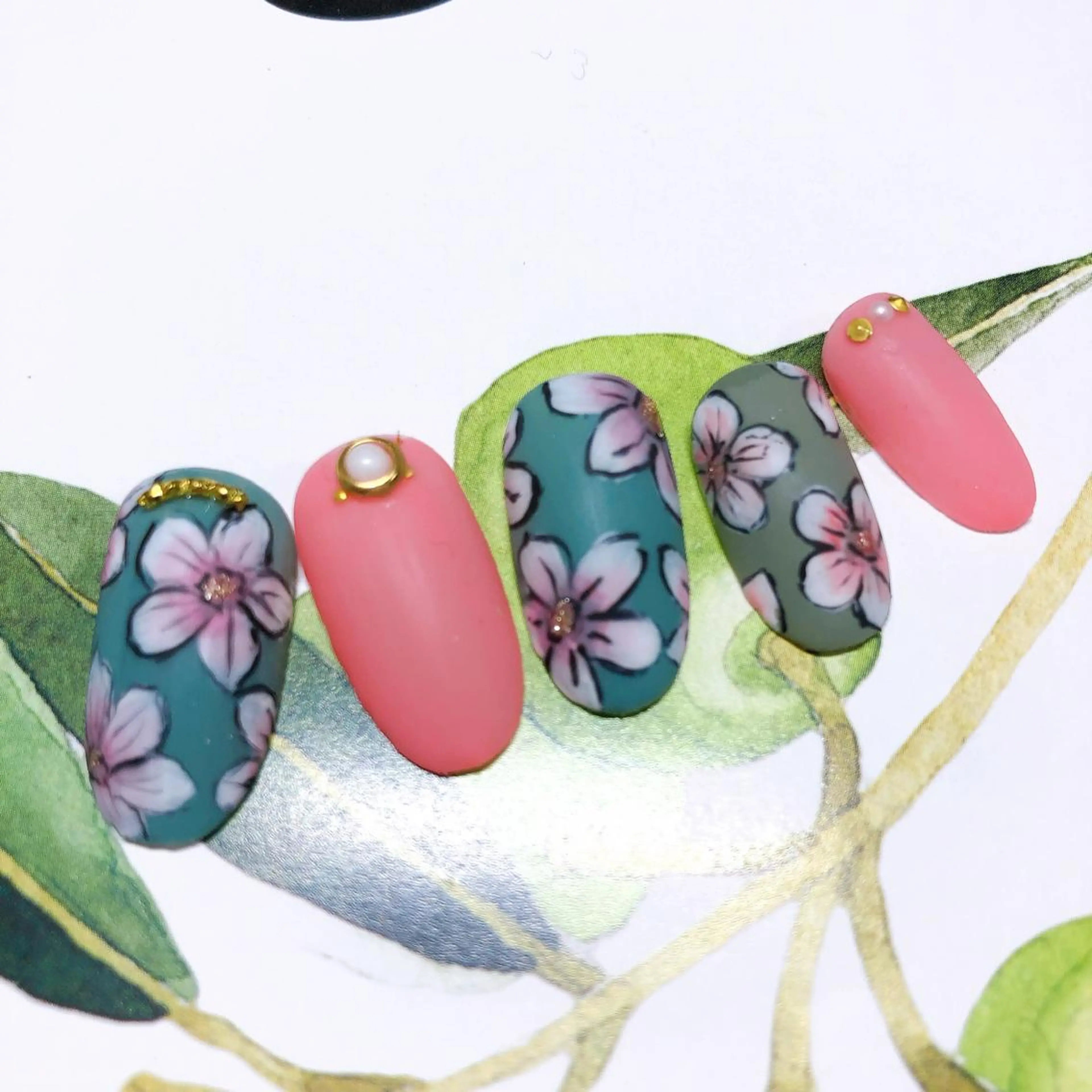 ネイル 奥園 良恵のネイルデザイン