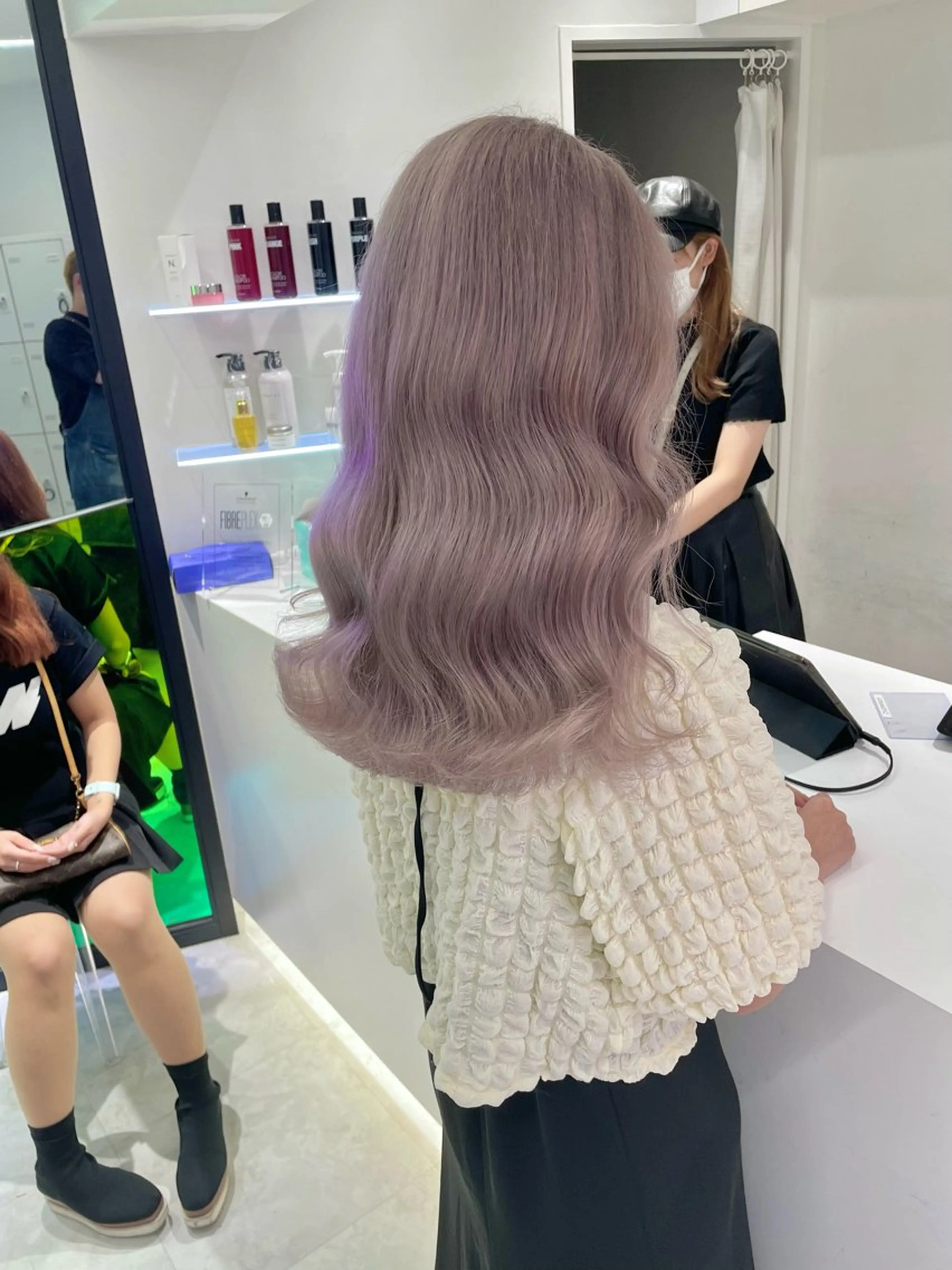 ロング カラー ヘアカラー トリートメント ヘッドスパ ヘアセット 💖韓国×王道 ハイトーン💖のヘアスタイル