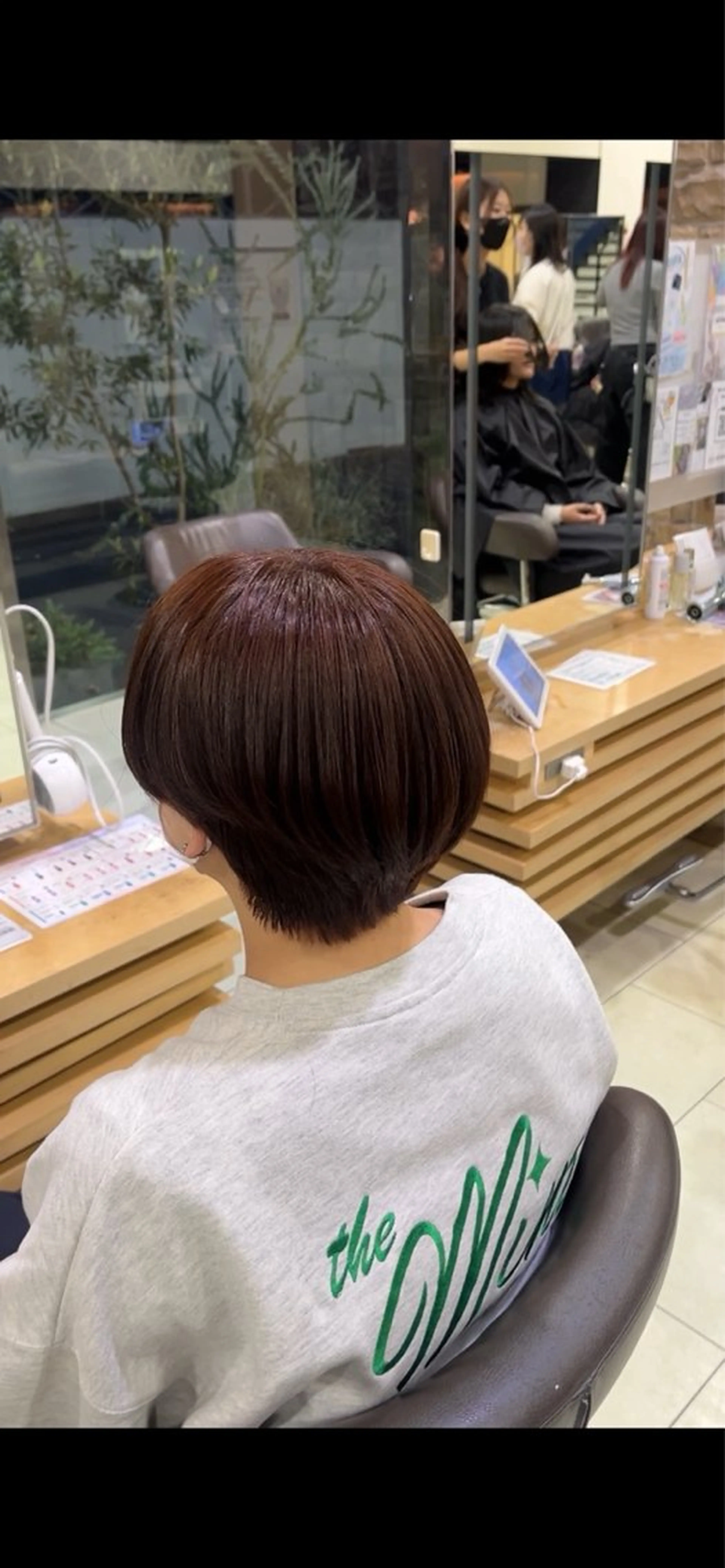 ショート ヘアカラー waka❤️✨ レイヤーボブ/ネイルのヘアスタイル