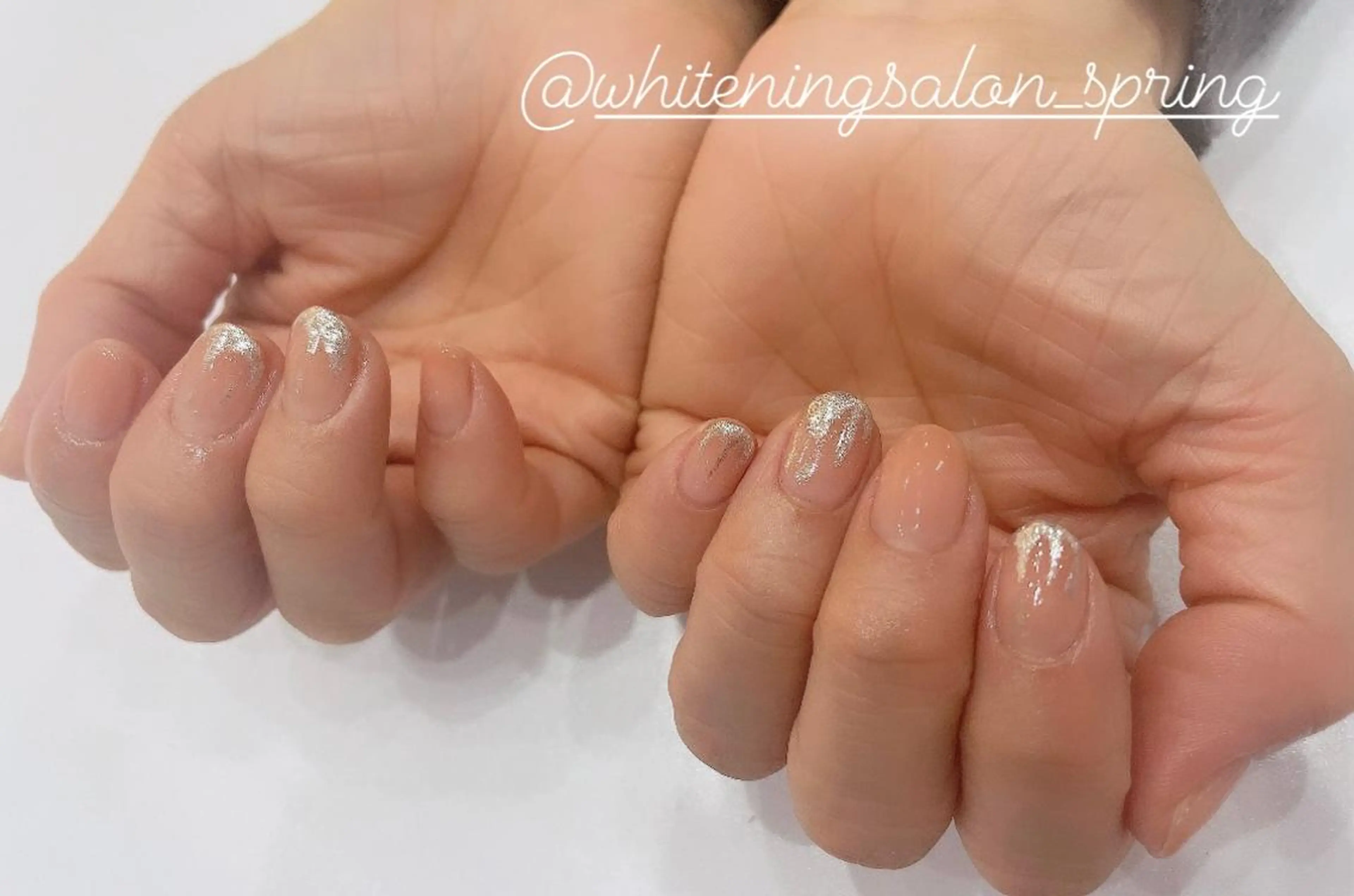 ネイル キラキラネイル シンプルネイル Nakao Hitomiのネイルデザイン