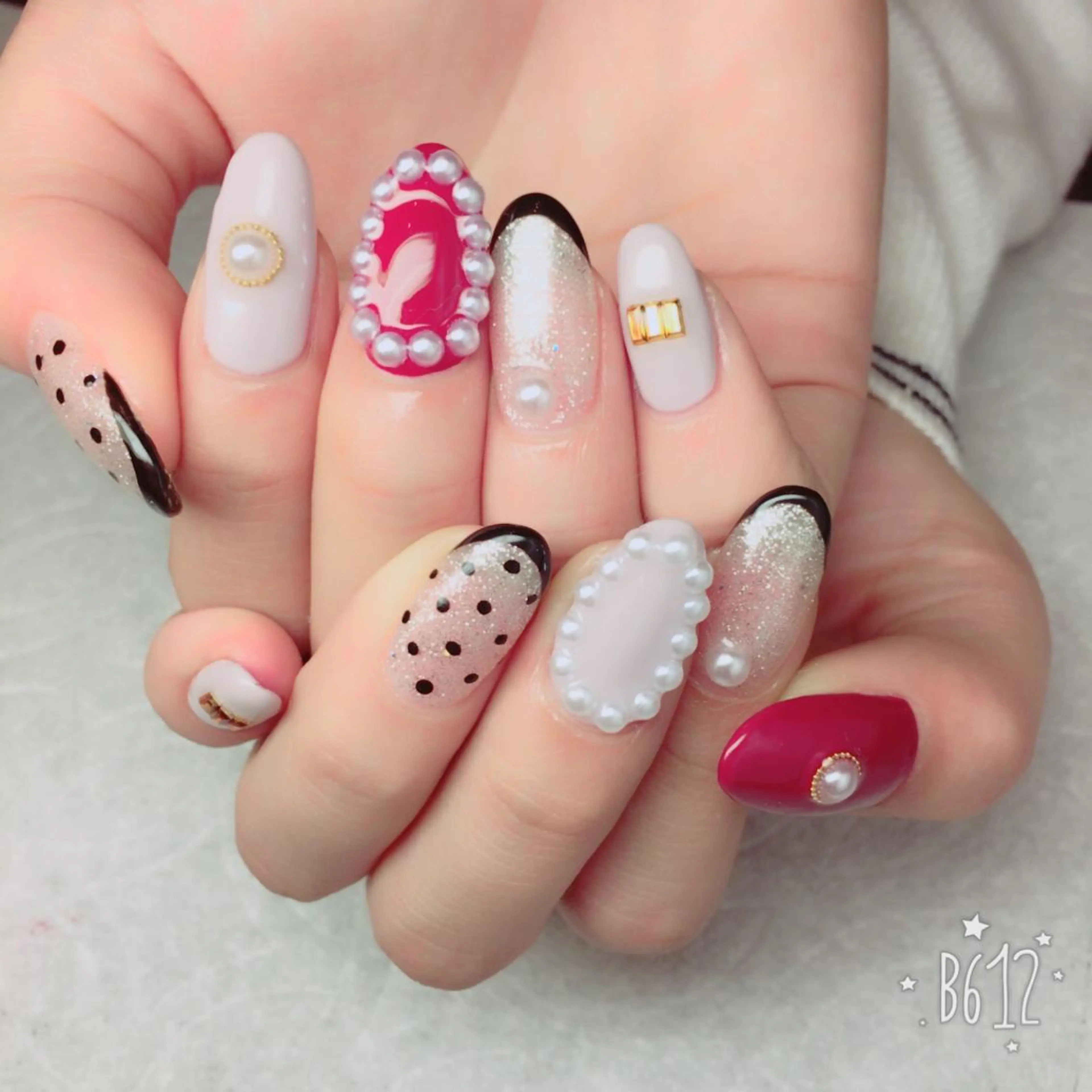 ネイル 持ち込み スカルプネイル THECOLORS所属・近貞 莉奈のネイルデザイン