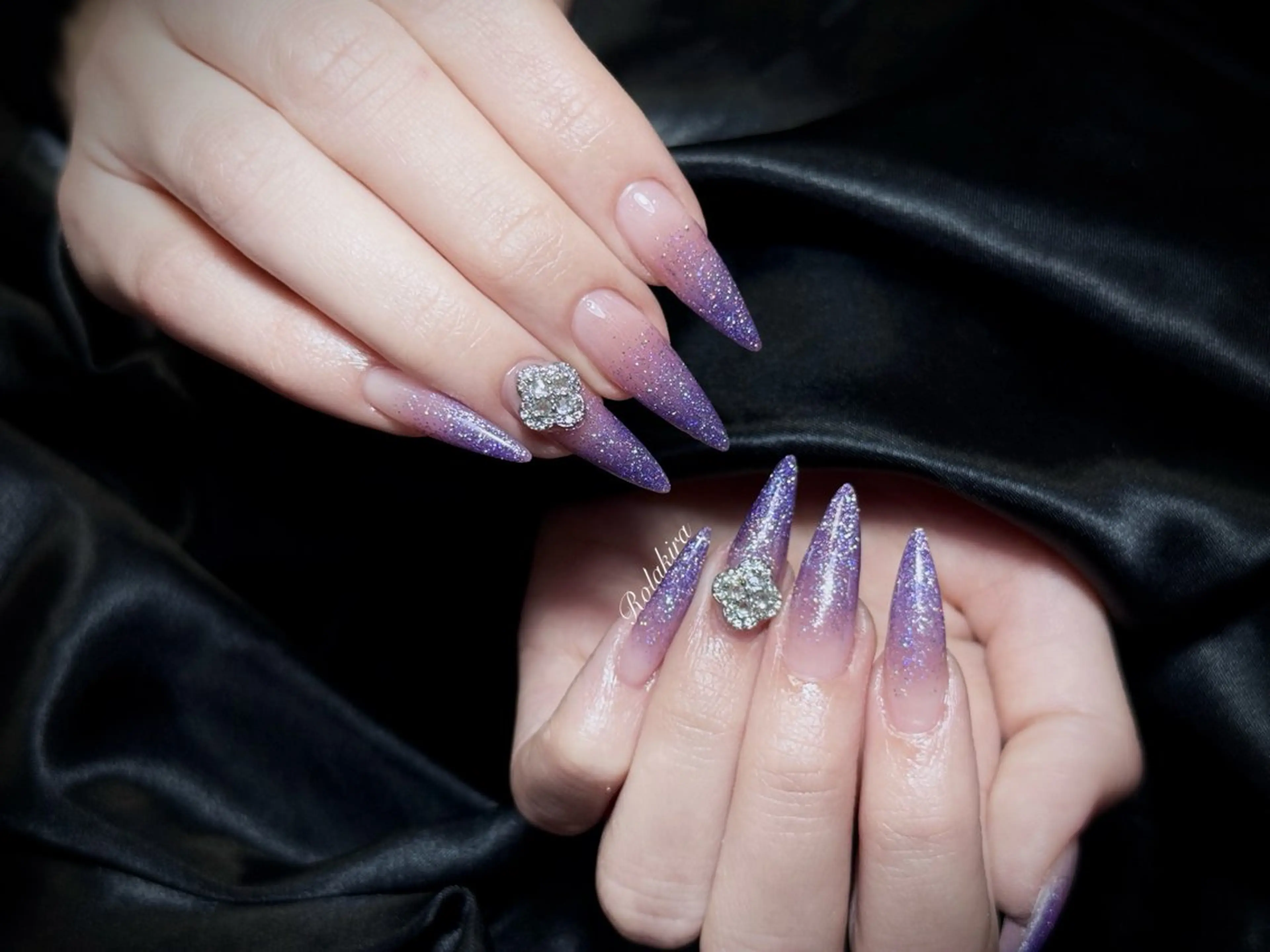 ネイル チークネイル 長さ出し フレンチネイル ジェルネイル 韓国ネイル ハンドネイル Rola kira nail salon所属・Rola kira 麗のネイルデザイン