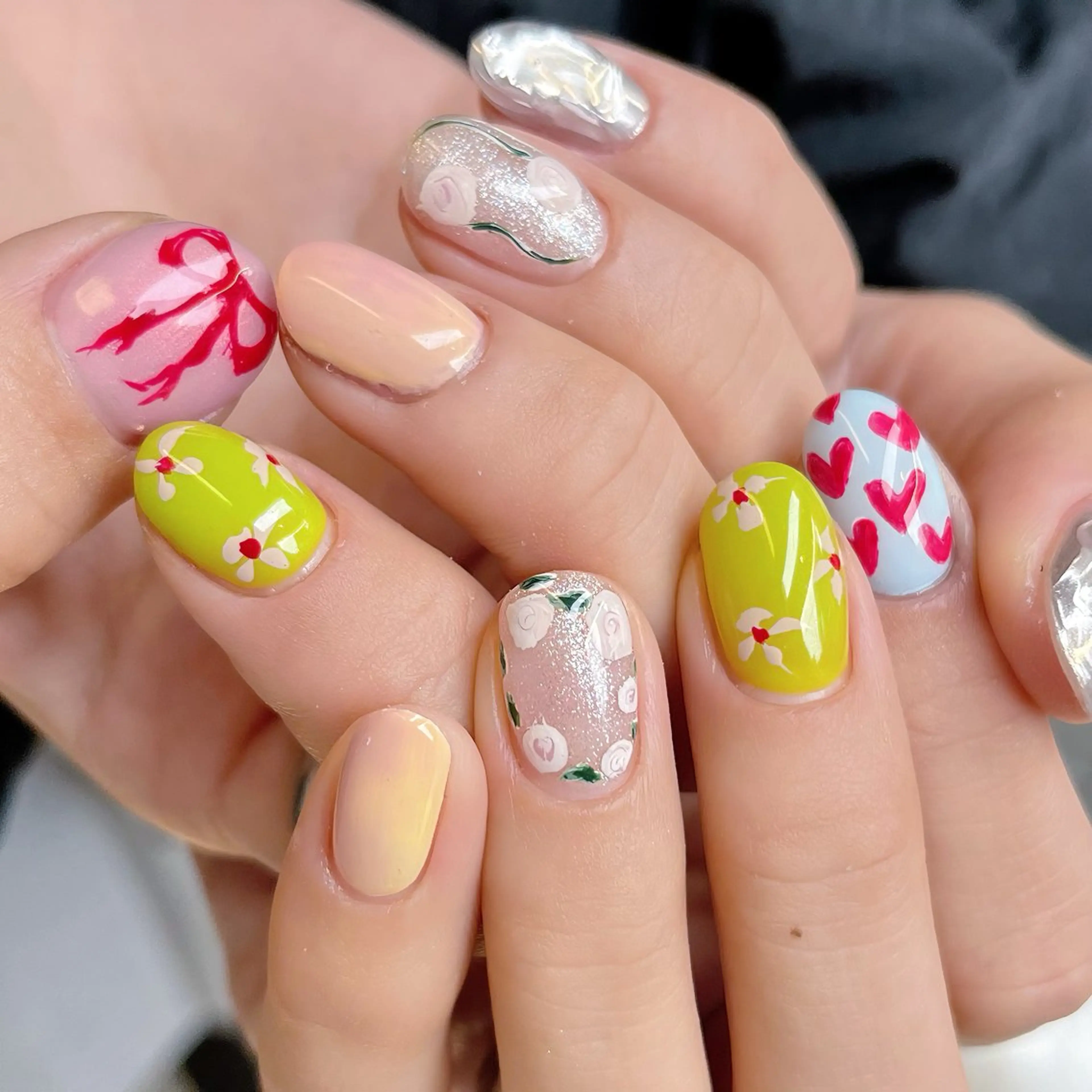 ネイル チークネイル フレンチネイル ハート ラメ(グリッター) ニュアンスネイル ハンドネイル 🫧OPELIA NAIL渋谷🫧のネイルデザイン