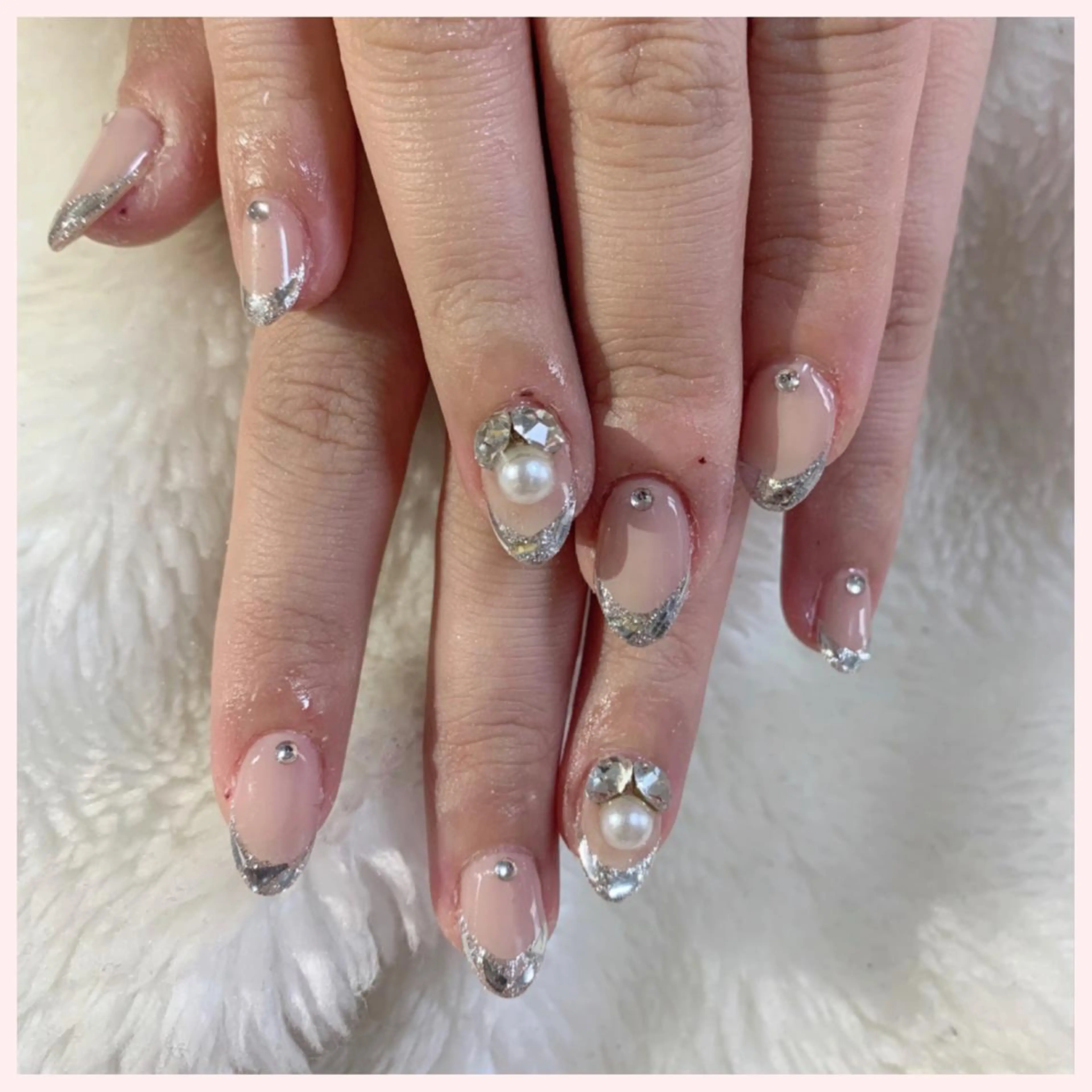 ネイル ストーンネイル ハンドネイル Ogasawara Tokikaのネイルデザイン