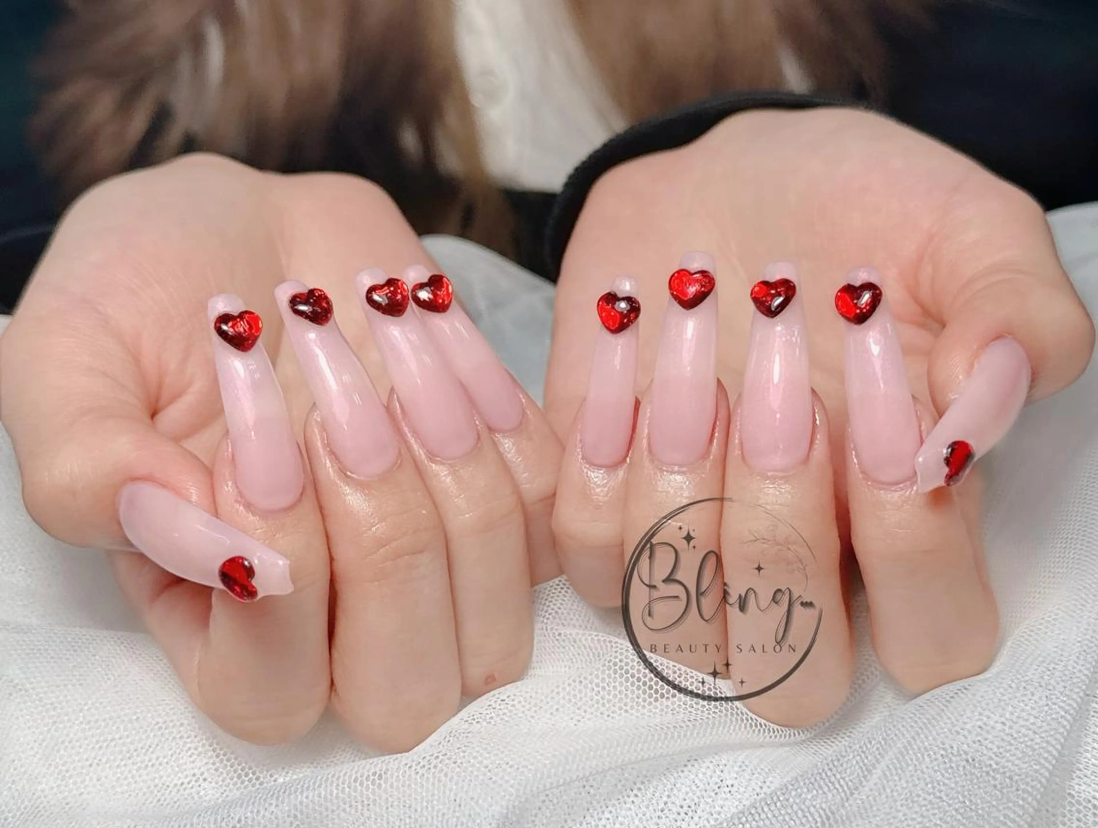 ロング 韓国風ヘア ハンドネイル Bling Salonのネイルデザイン