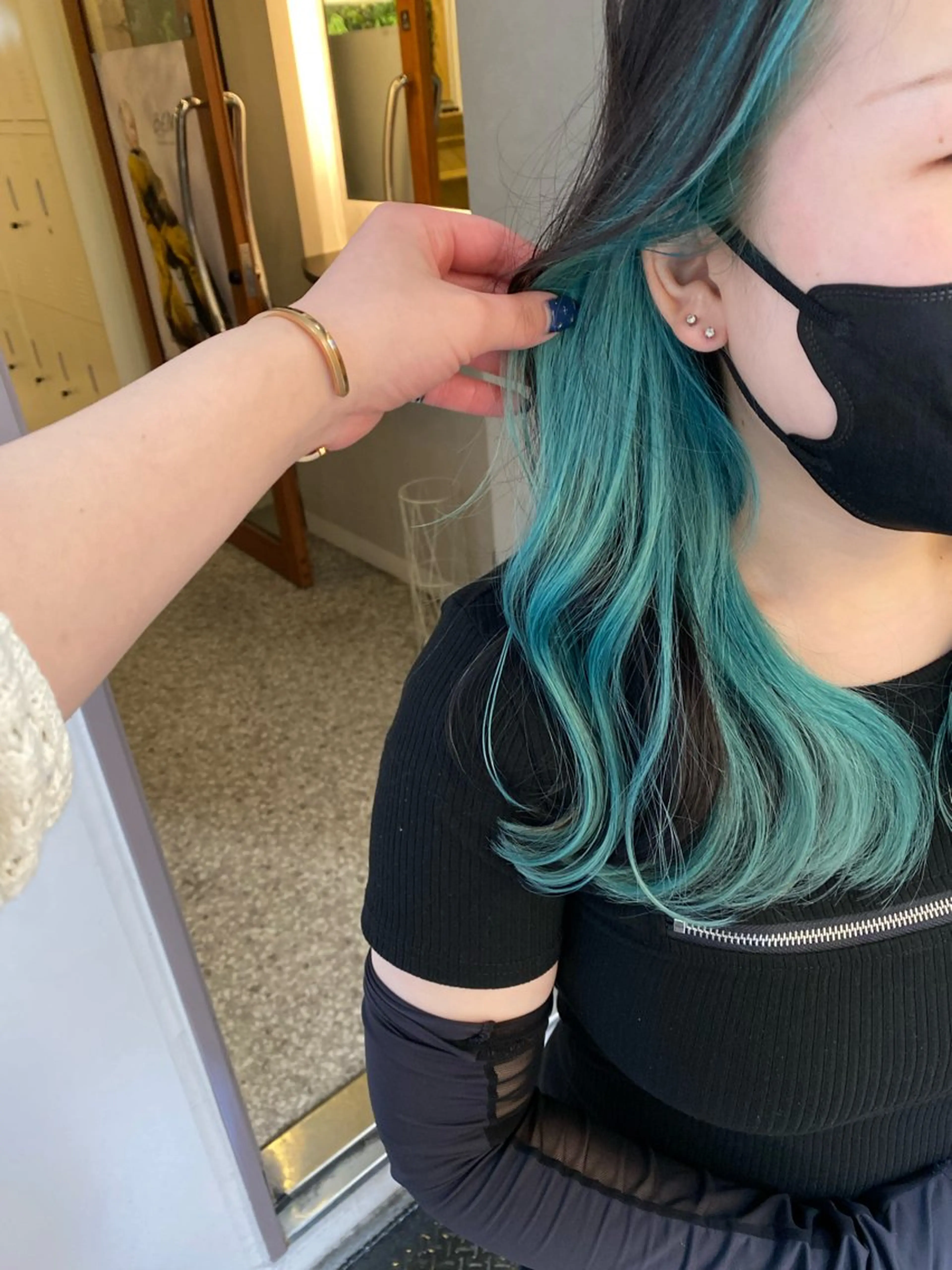 セミロング TIGRE tenjin所属・岩崎 れいかのヘアスタイル