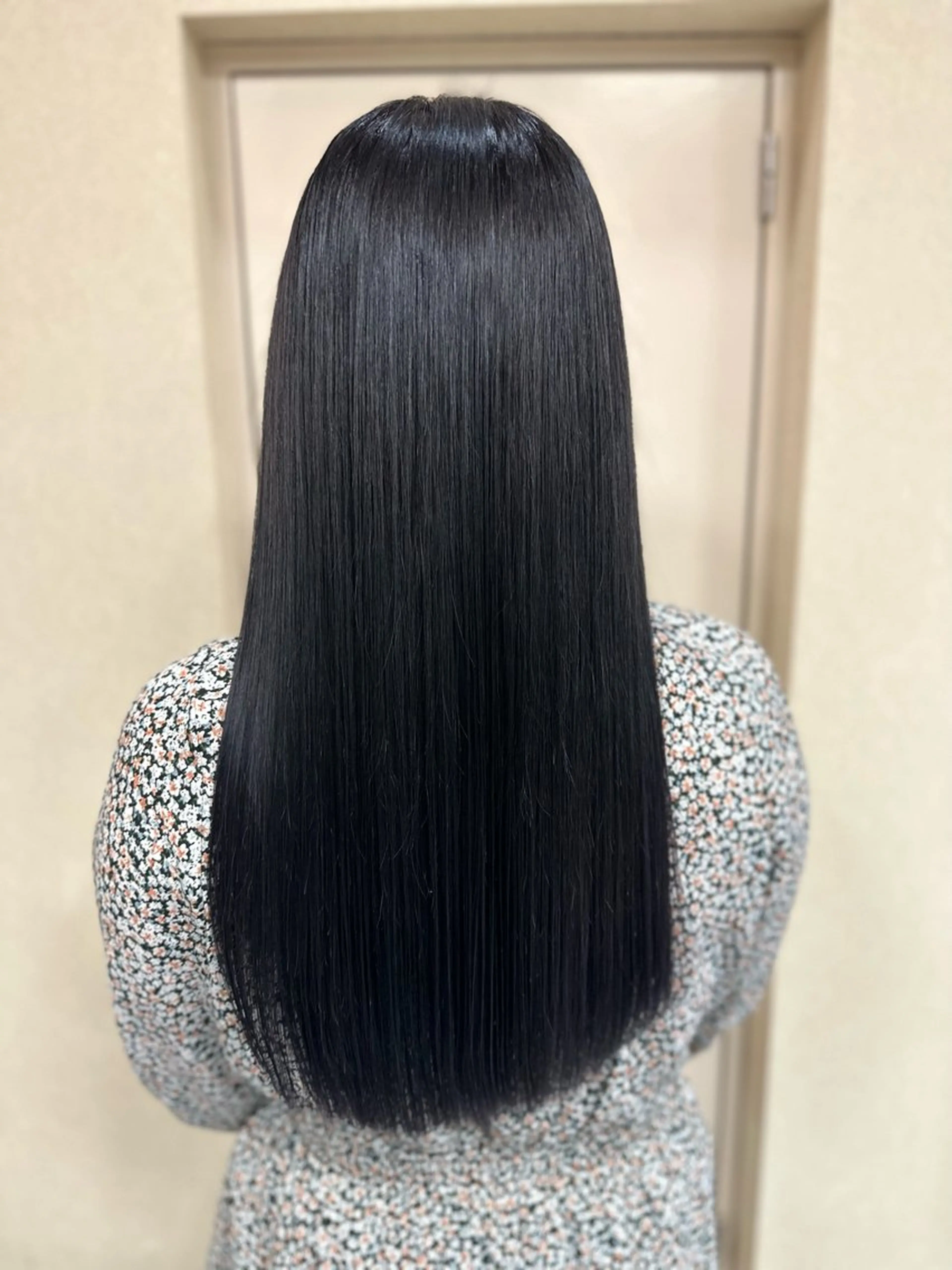 ロング パーマ 縮毛矯正 トリートメント 髪質改善/縮毛矯正 /ブリーチ矯正/岡部のヘアスタイル