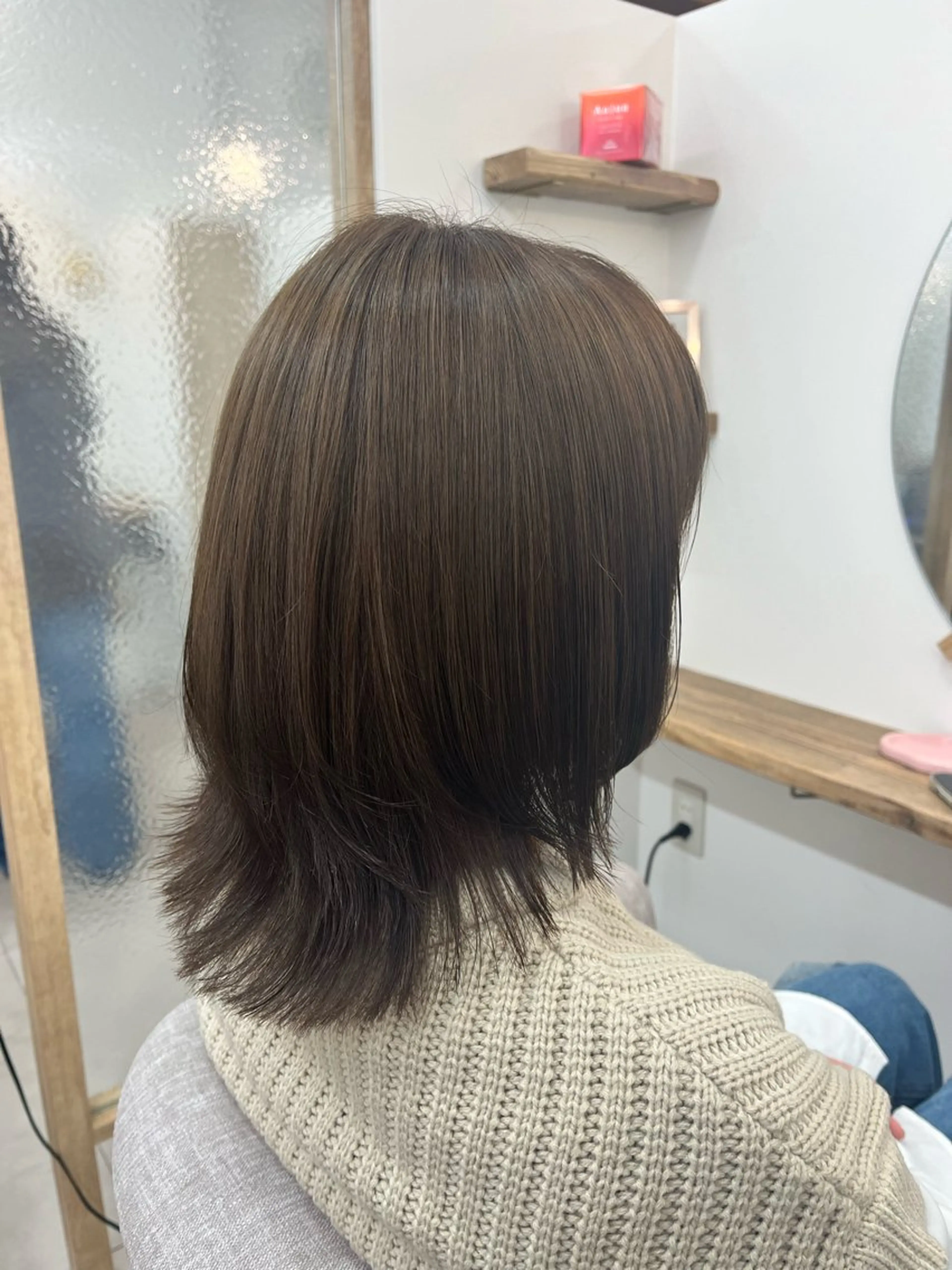 ミディアム カット ヘアカラー トリートメント Rian リアンのヘアスタイル