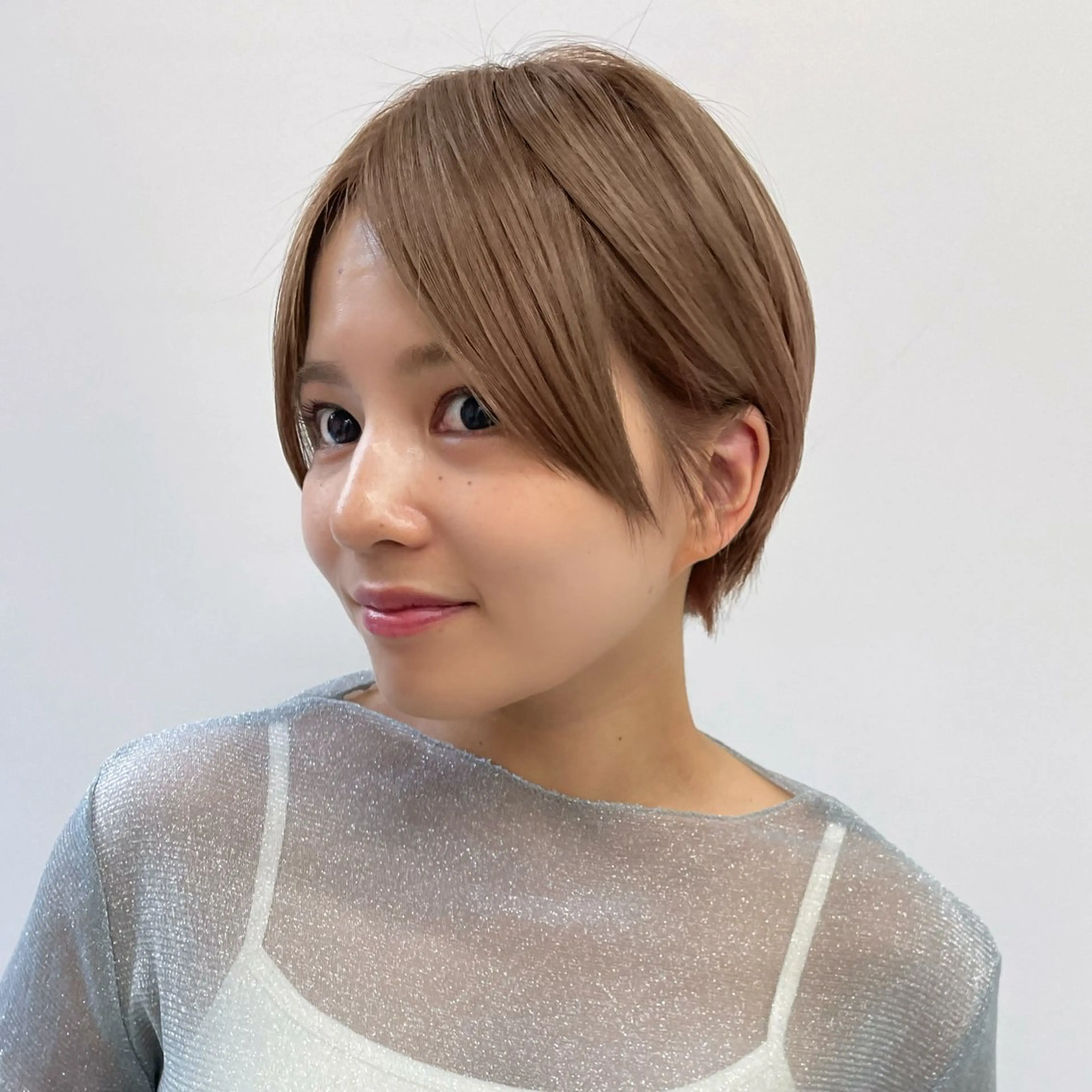 ショート mee.浦和店所属・浦和指名率No.1 ショート特化美容師のヘアスタイル