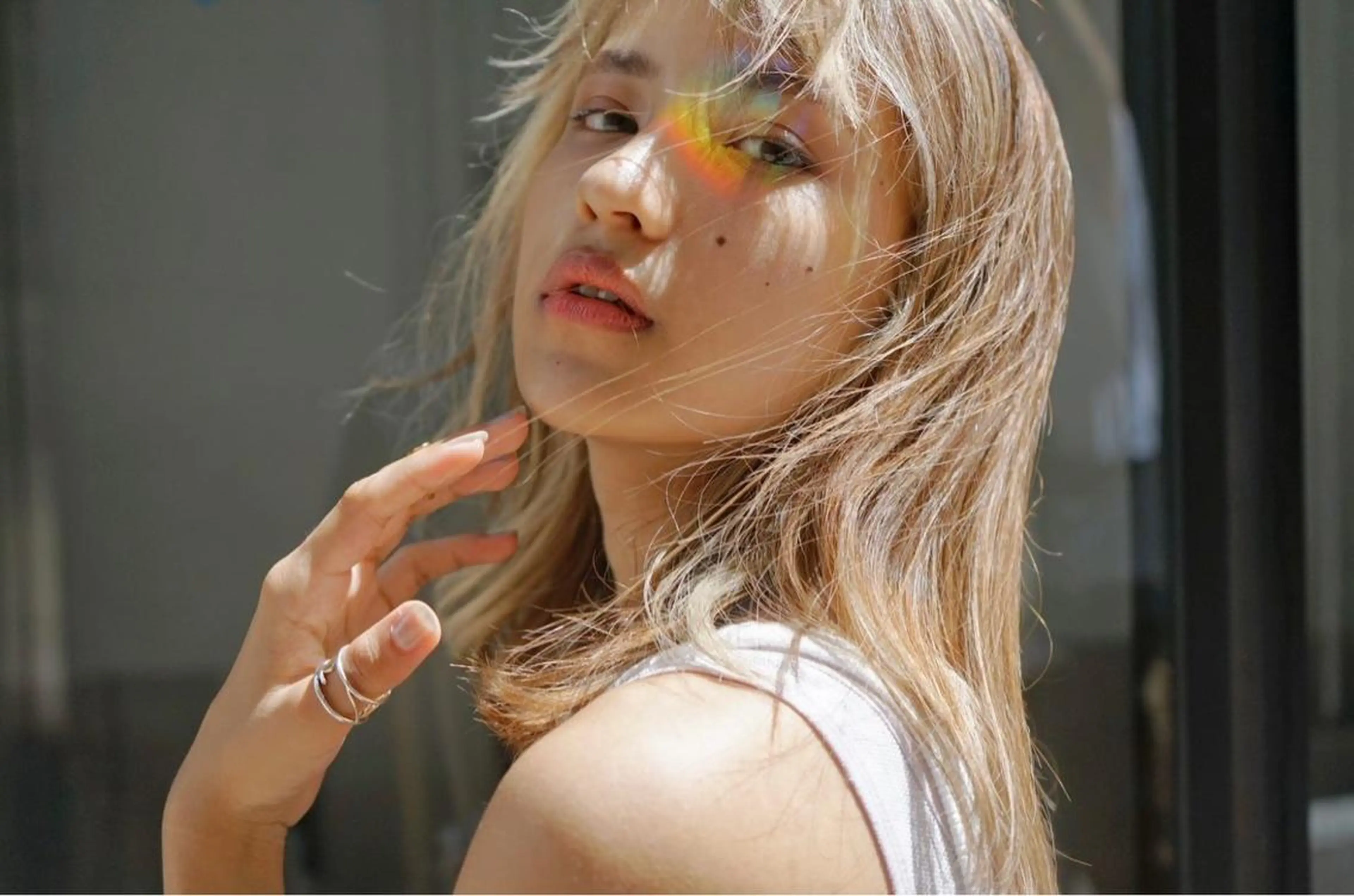 セミロング カラー バレイヤージュ ブリーチ ダブルカラー ハイライトカラー イルミナカラー Sara newi 🎀透明感🎀のヘアスタイル