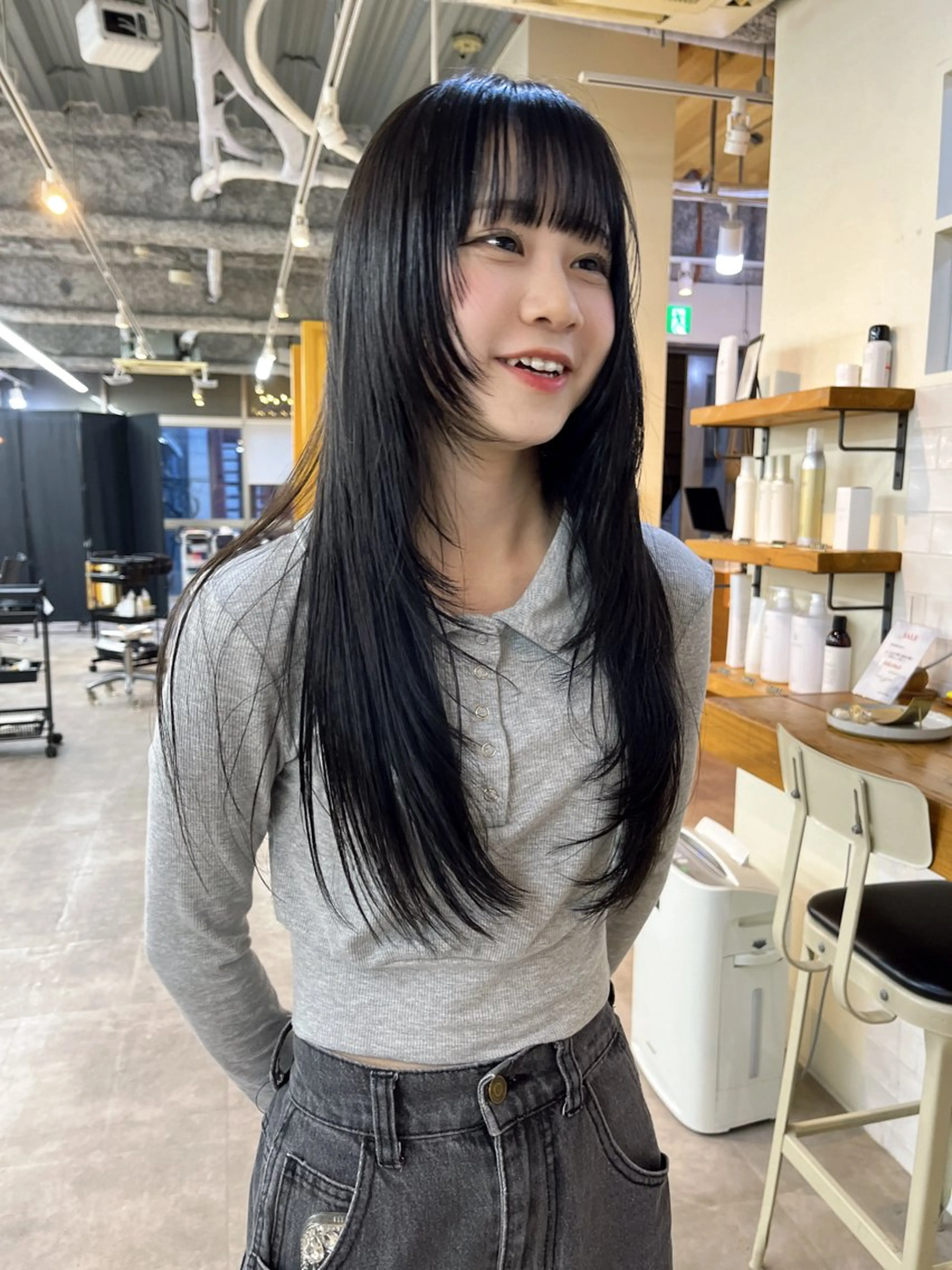 レイヤーカット + カラー + ロイヤルトリートメント🌱の写真