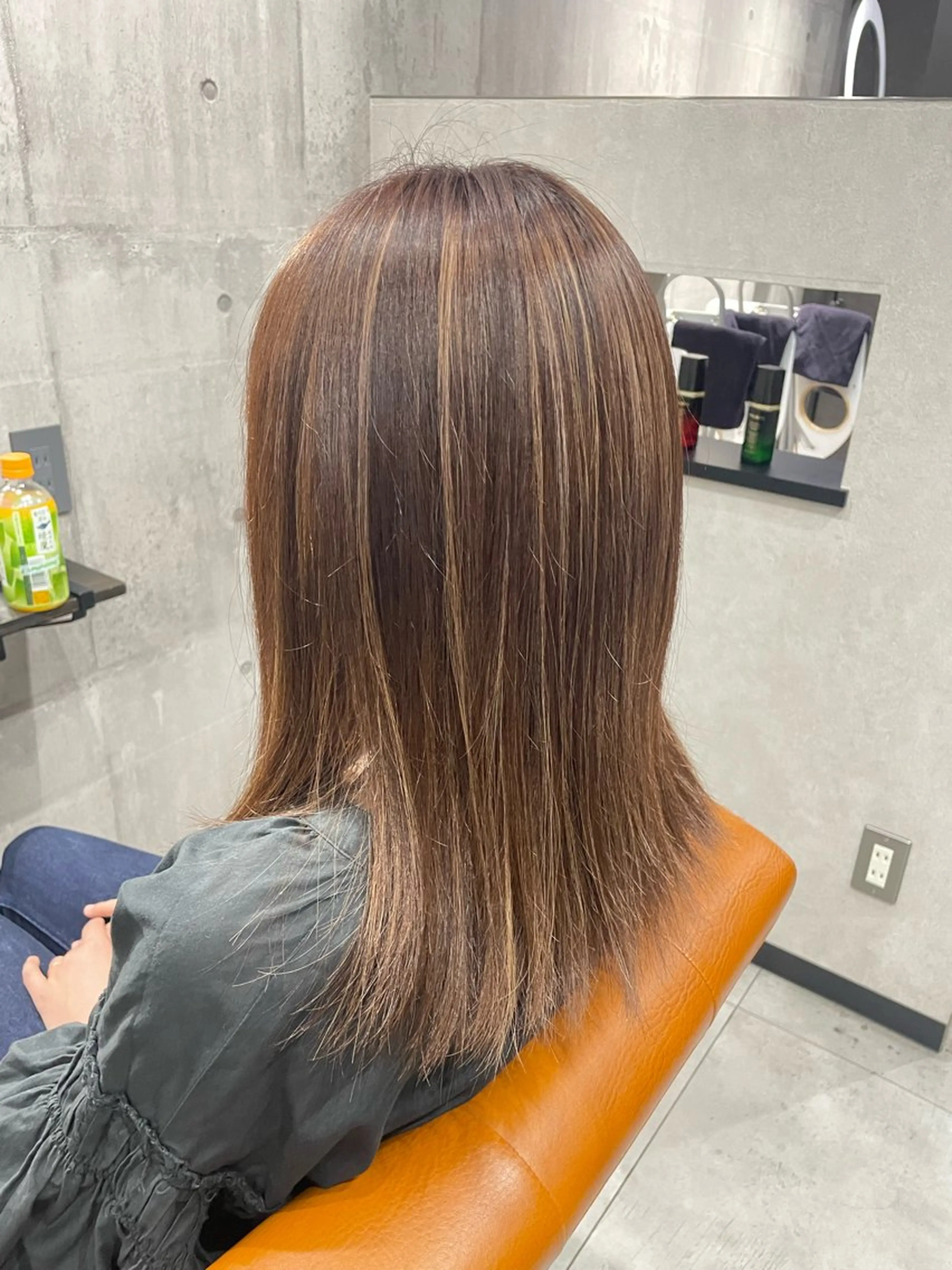 カラー デザインカラー ハイライトカラー hair salon RISH所属・小川 未来光のヘアスタイル