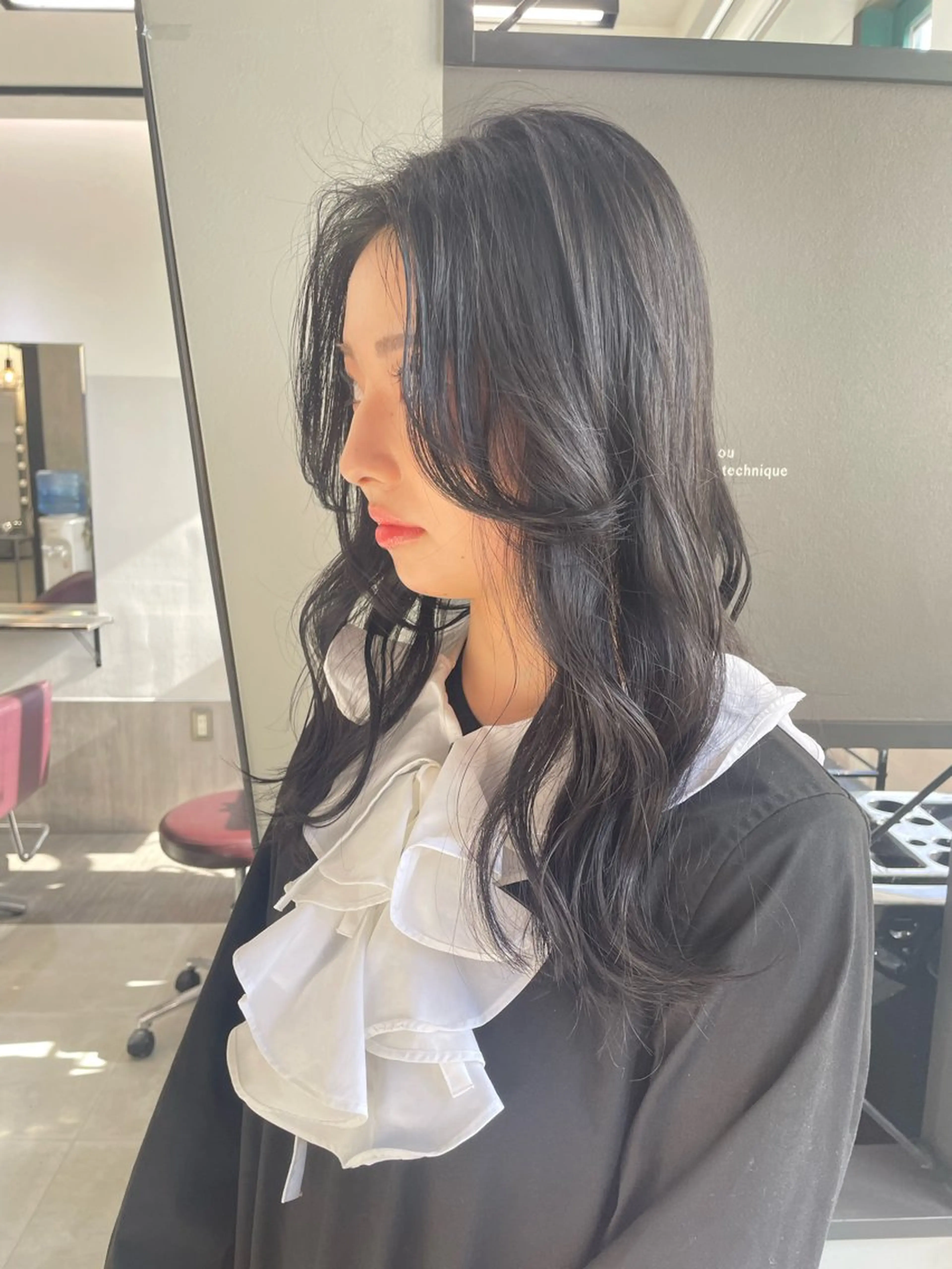 セミロング カラー 顔まわりレイヤー 顔周りカット レイヤーカット AIRI layer cut hairのヘアスタイル