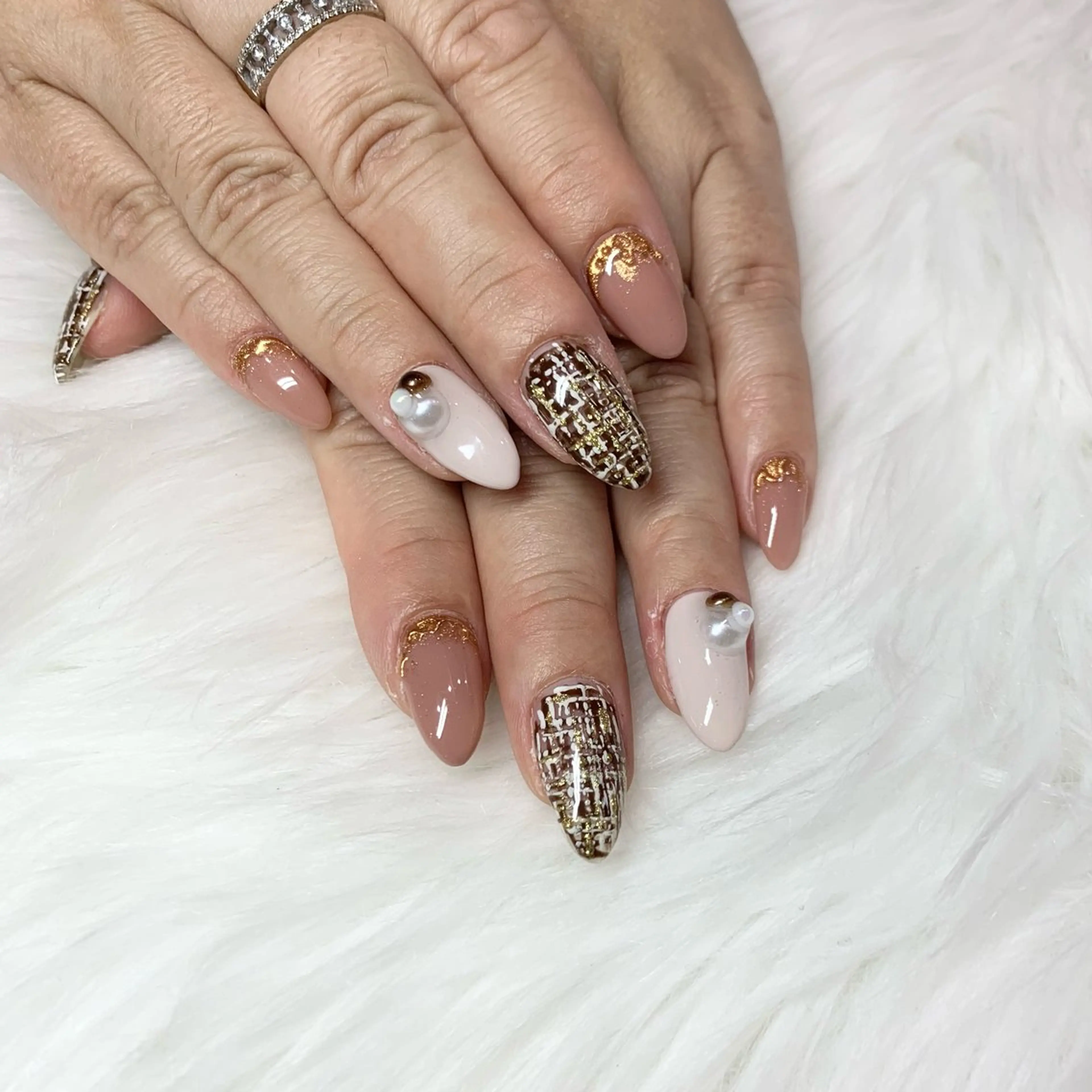 ロング ハンドネイル -Rien- プライベートサロンのネイルデザイン