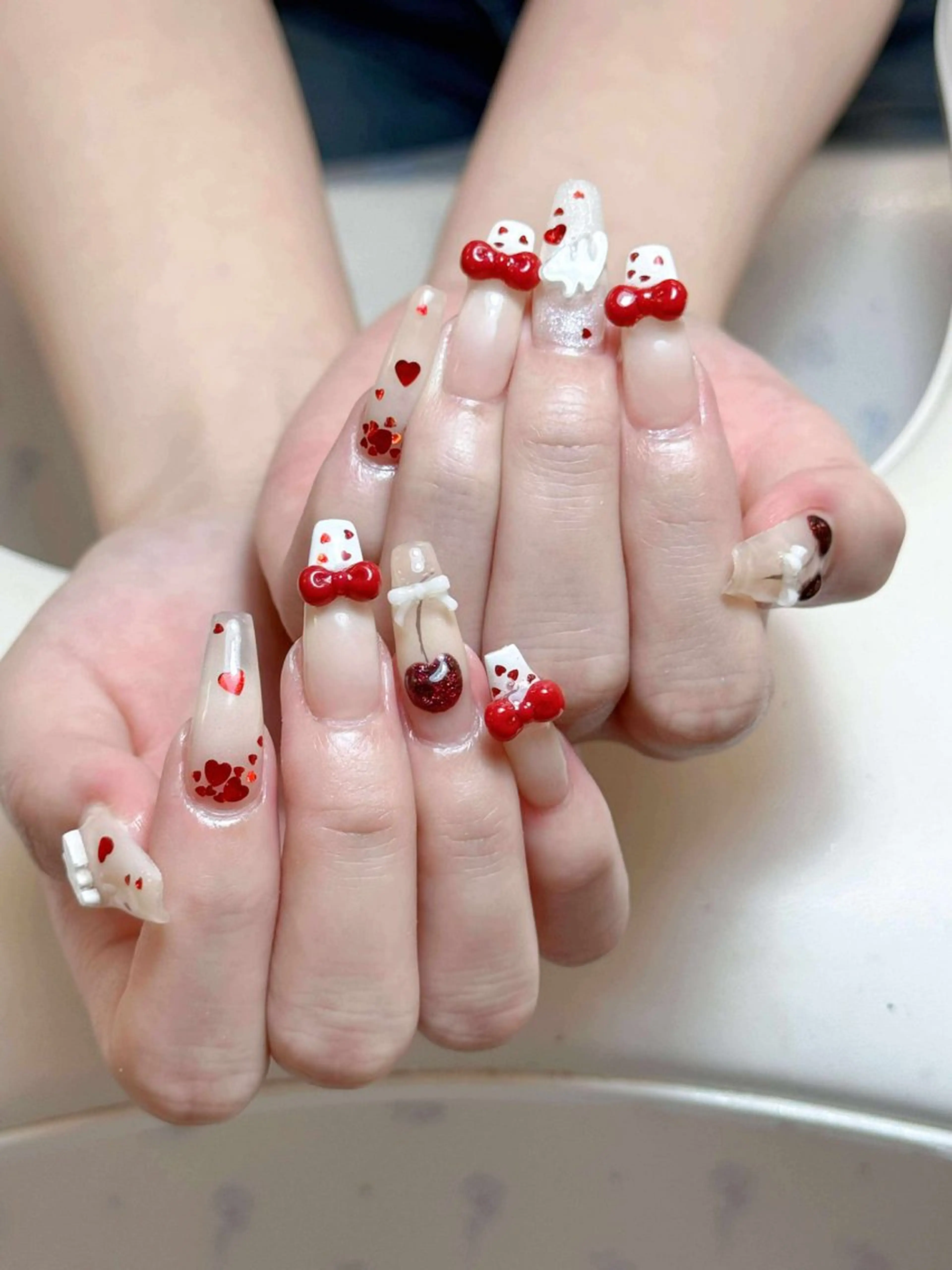 ネイル チークネイル 長さ出し フットネイル マグネットネイル 持ち込み ハンドネイル anh nail anne🤍のネイルデザイン